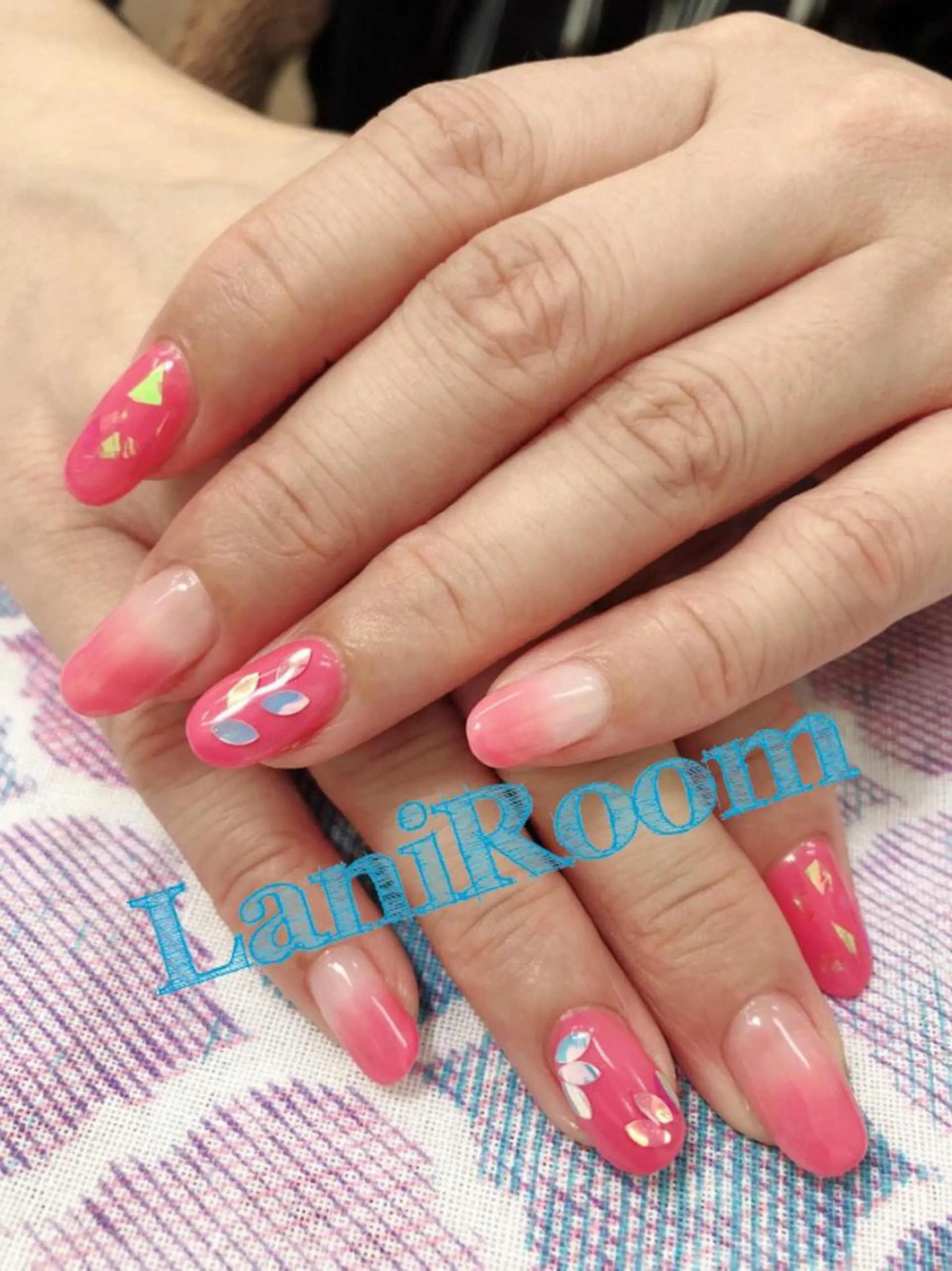 ネイル LaniRoom所属・Lani Roomのネイルデザイン