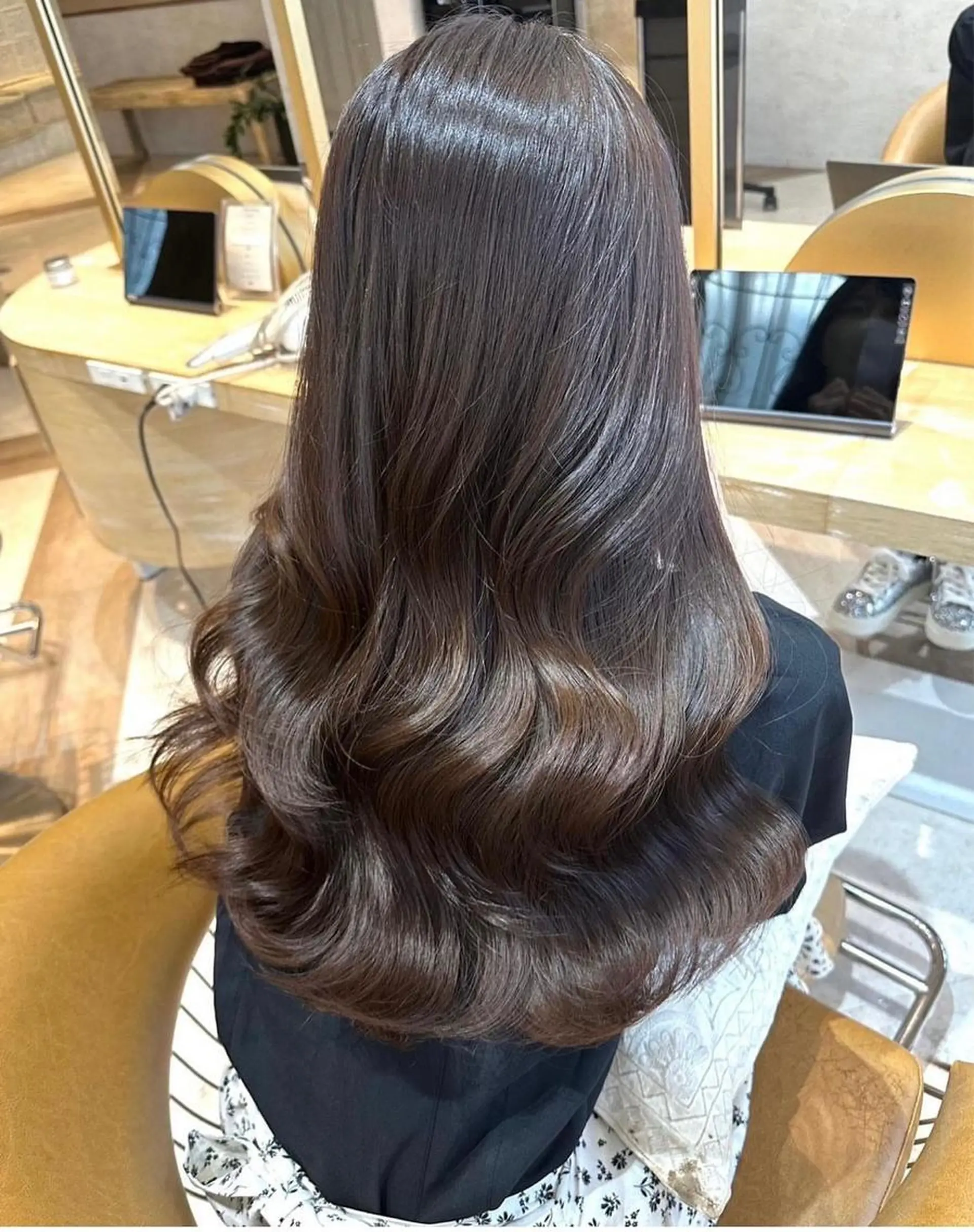 ロング ボブ ハイライト 髪質改善 韓国風ヘア 小顔カット ヘアカラー トリートメント 透明感カラー/カット 髪質改善/森栄範のヘアスタイル