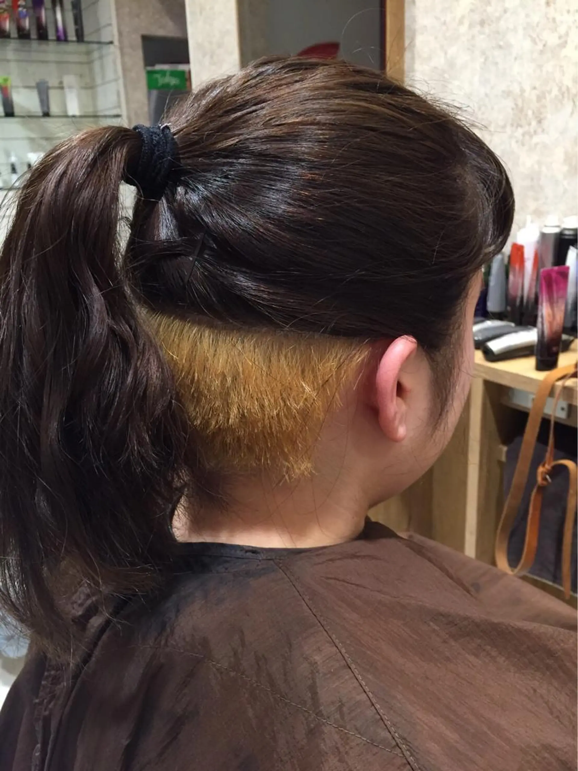 カラー アッシュ ブリーチ 透明感カラー 香取 康平のヘアスタイル