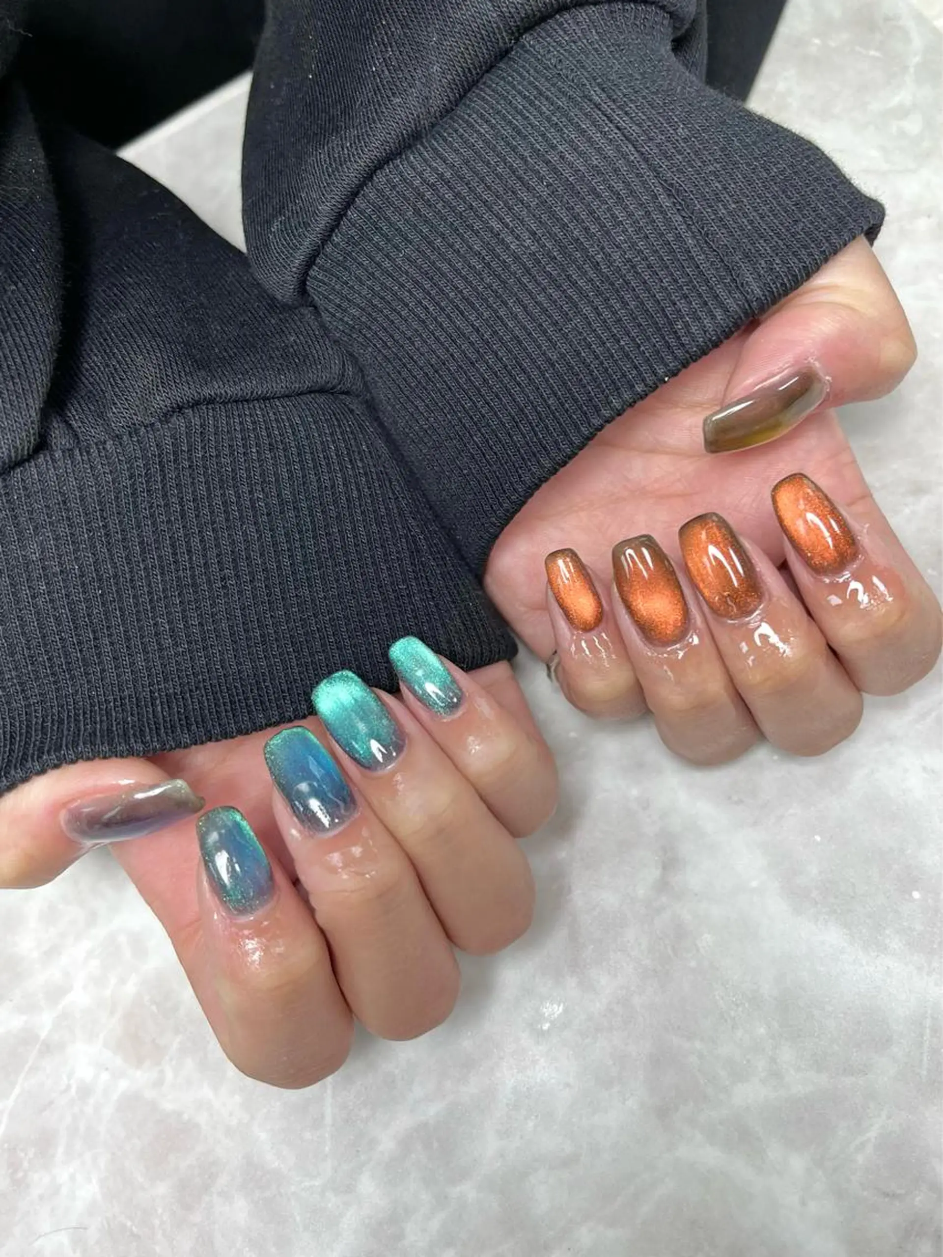 ミディアム ネイル マグネットネイル Nailsalon E's cafeのネイルデザイン