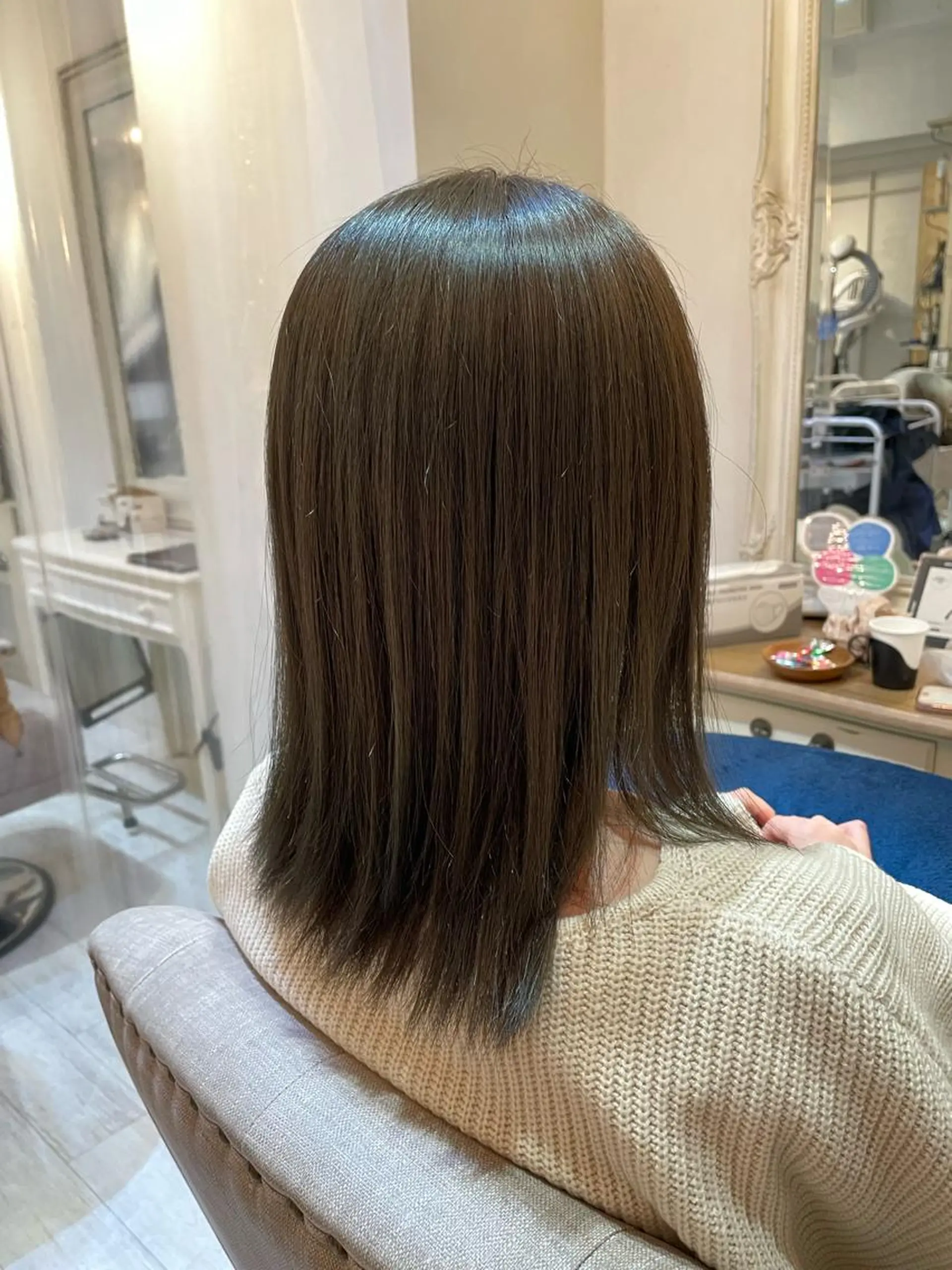 カラー 池田 桃子のヘアスタイル