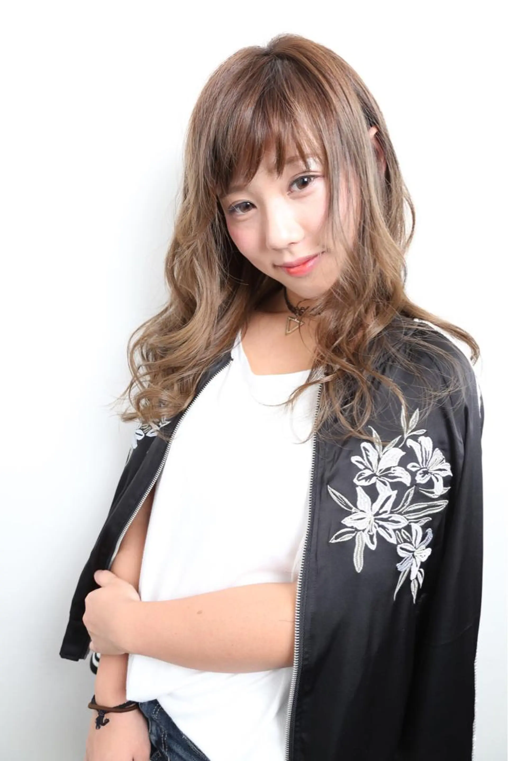 ミディアム セミロング ロング カラー パーマ 高橋 隆一のヘアスタイル