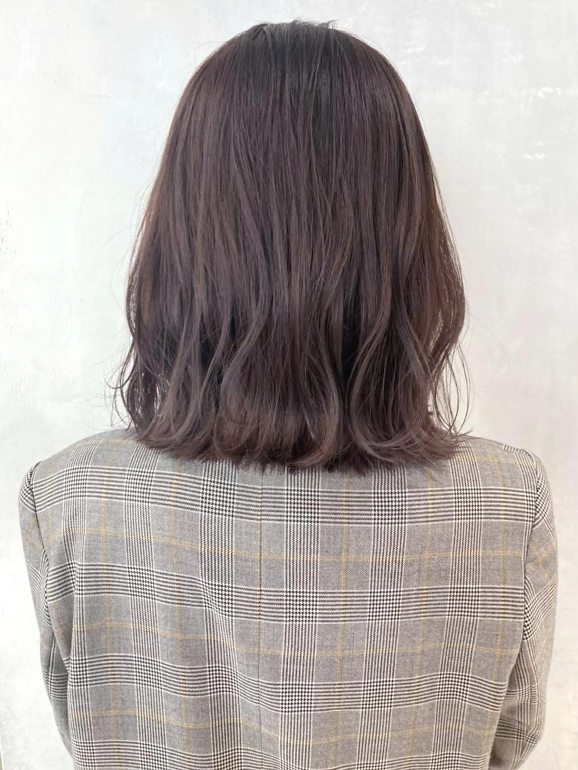 ミディアム カラー パーマ ヘアアレンジ ブリーチ グレージュ ラベンダーカラー ラベンダーグレージュ ラベンダーグレー ITbyALBUM 松戸のヘアスタイル