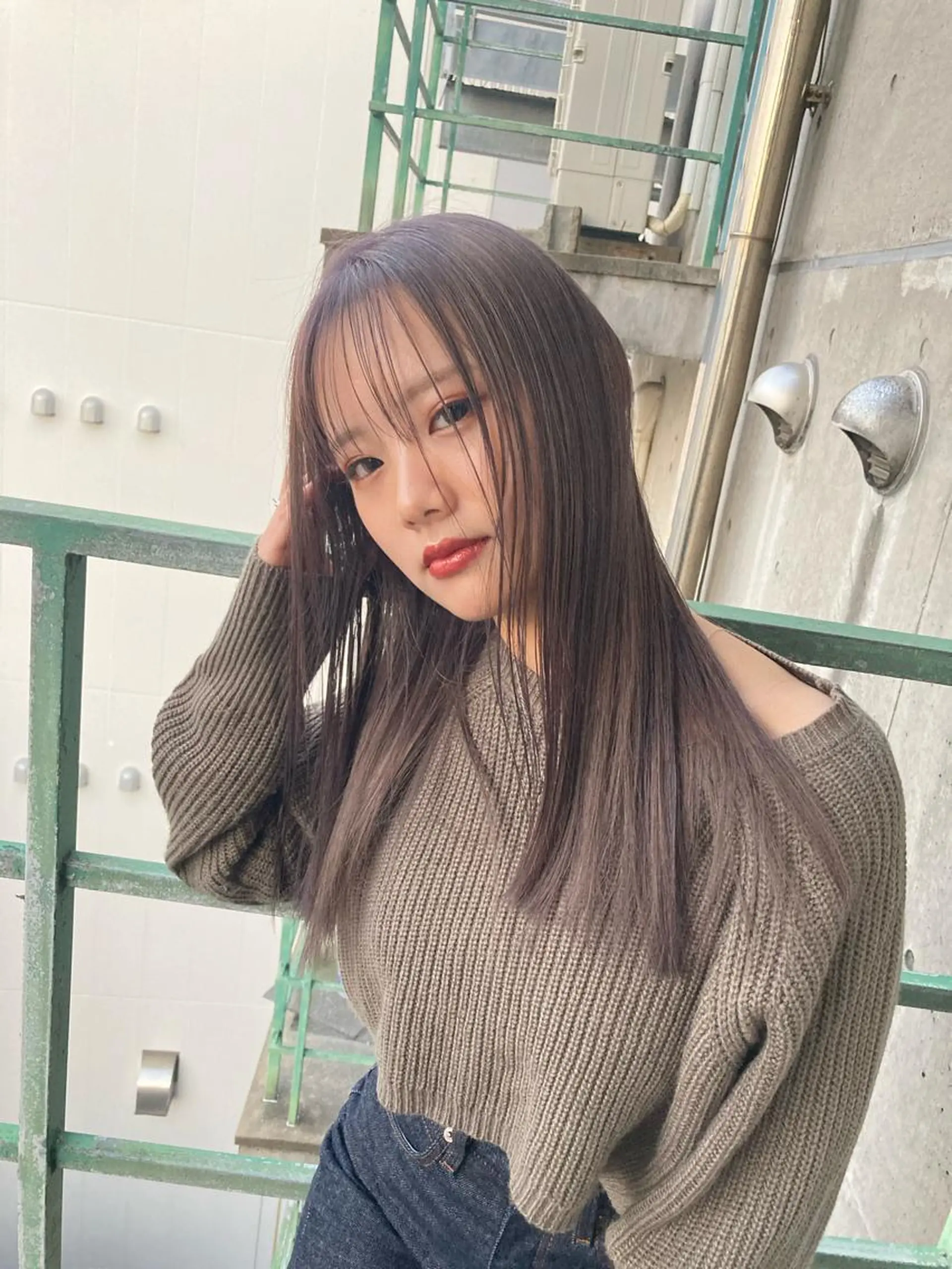 セミロング カット ヘアカラー トリートメント 梅山 美侑のヘアスタイル