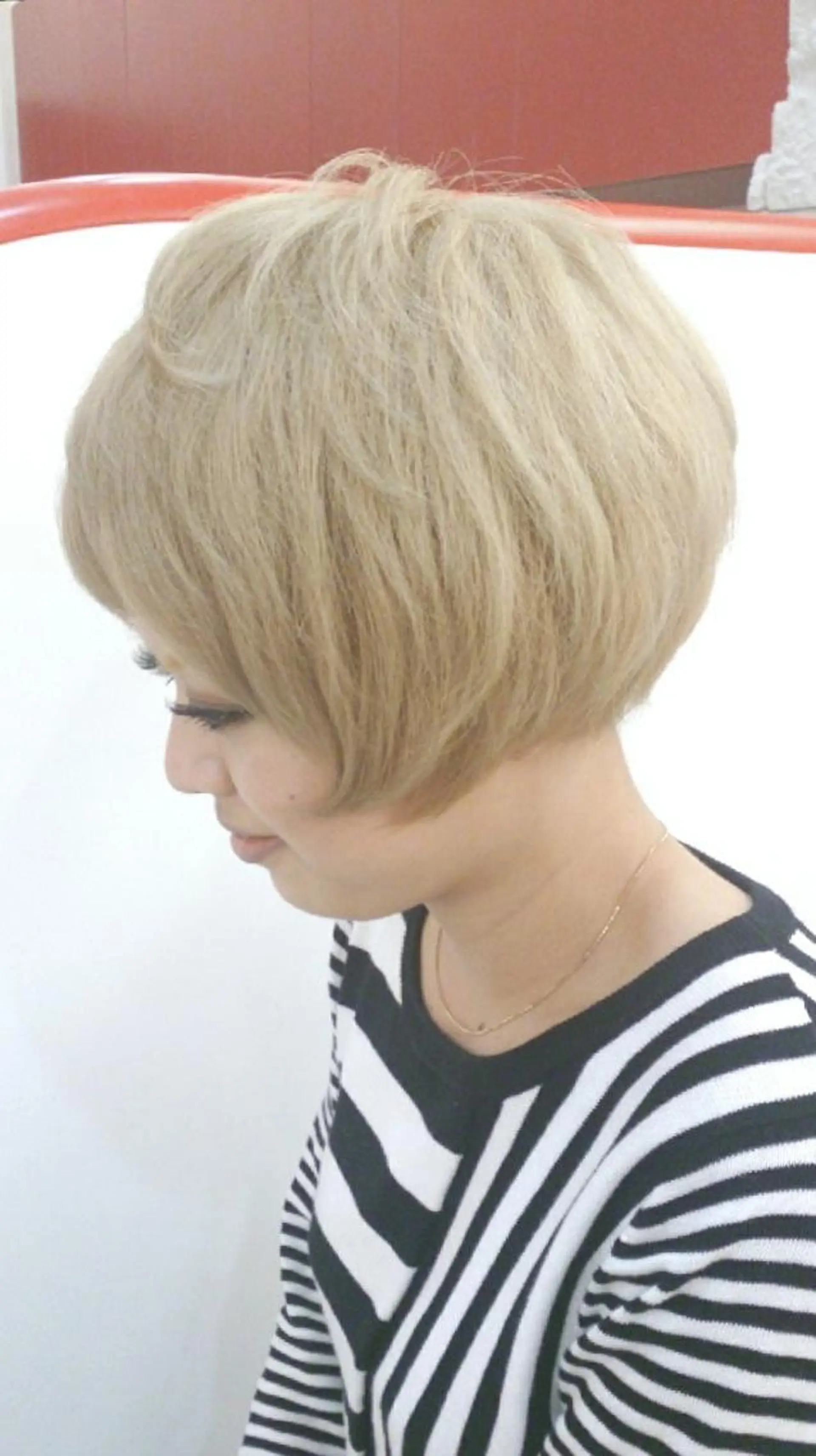 ショート カラー ベージュカラー ブリーチ ショートヘア ヘアカラー Le Lien カジのヘアスタイル