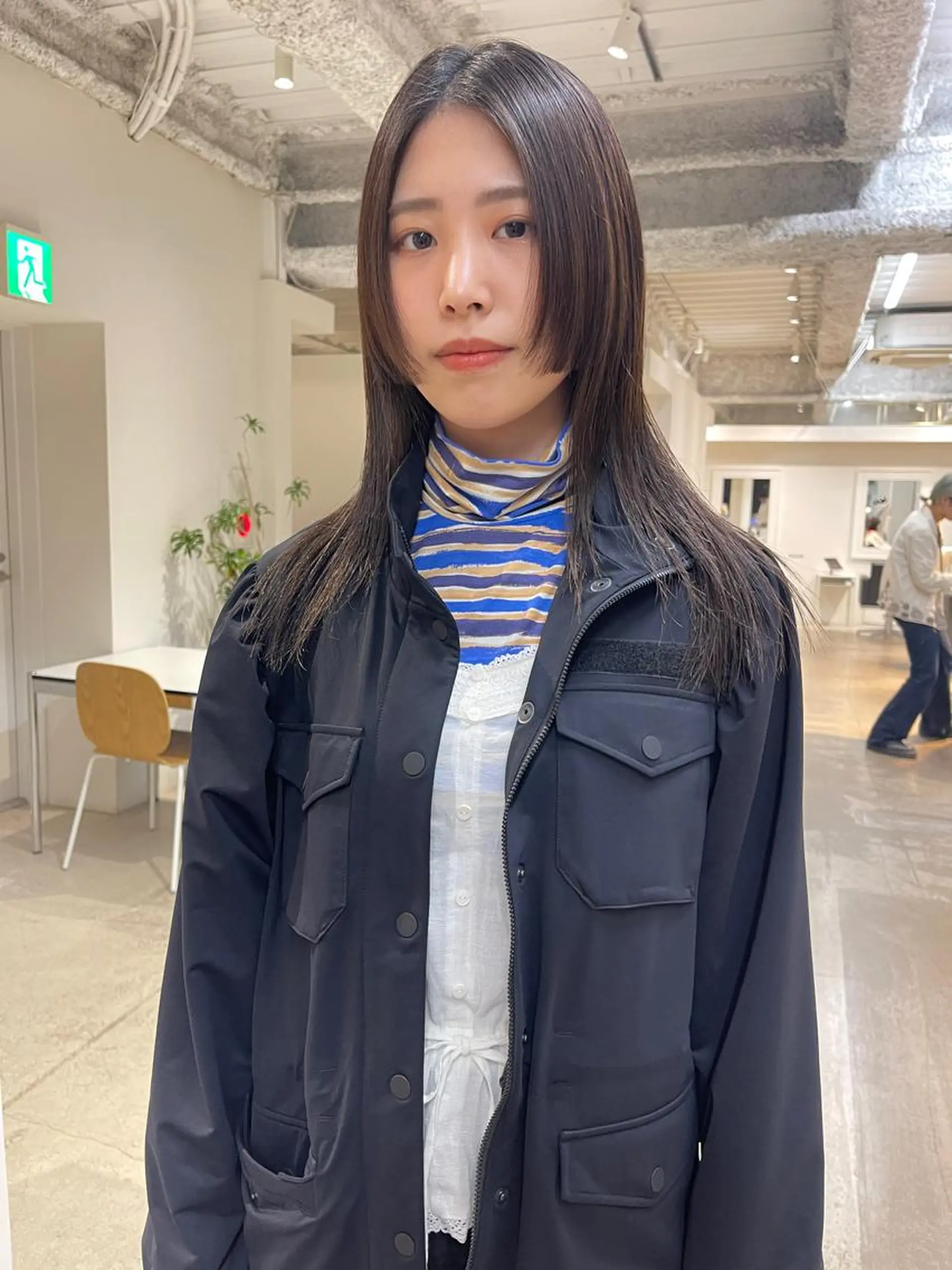 セミロング カット パーマ oma　袮次金 鈴香のヘアスタイル