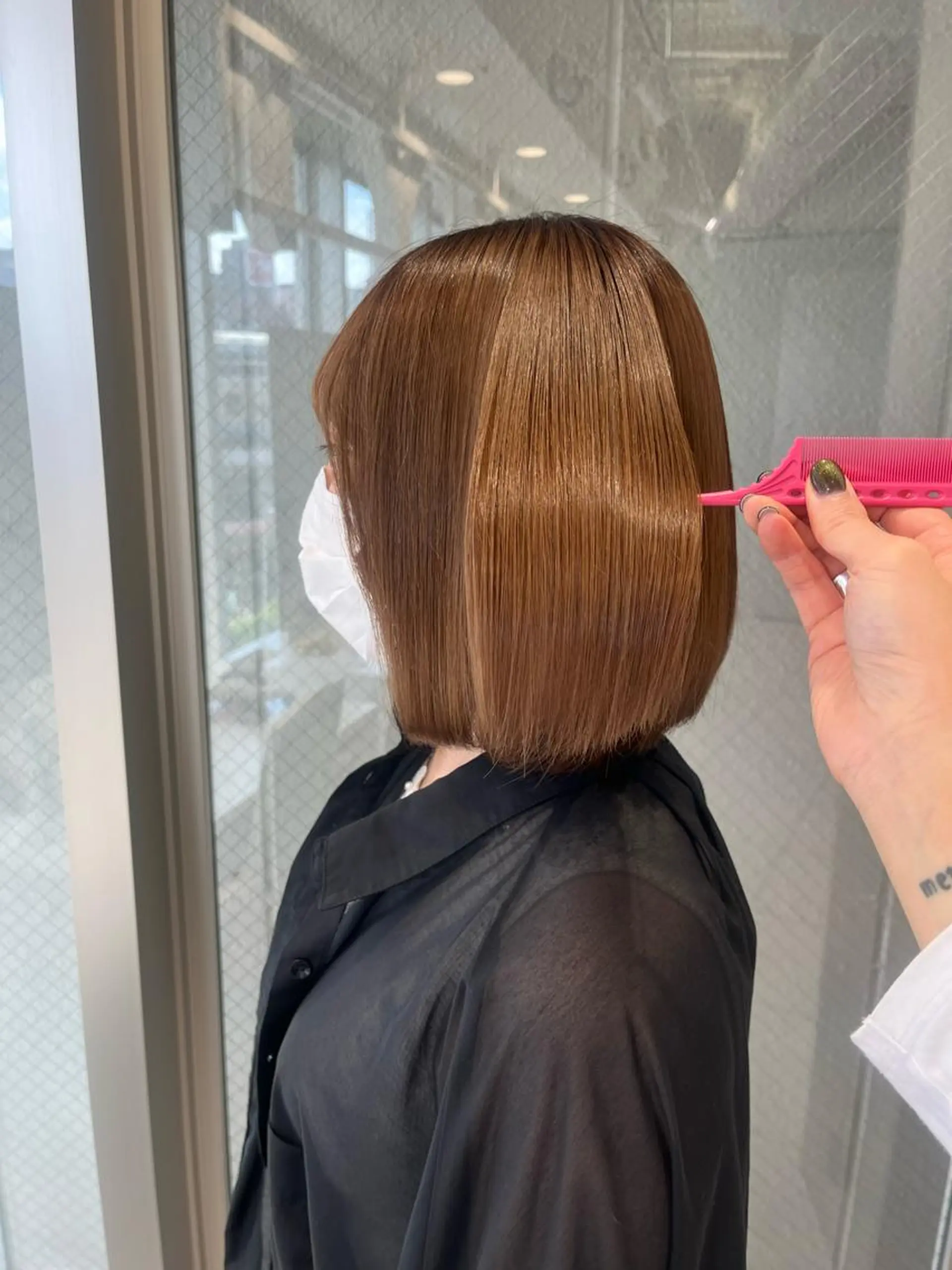 ミディアム トリートメント 酸熱トリートメント ウルフカット/吉村 桃子のヘアスタイル