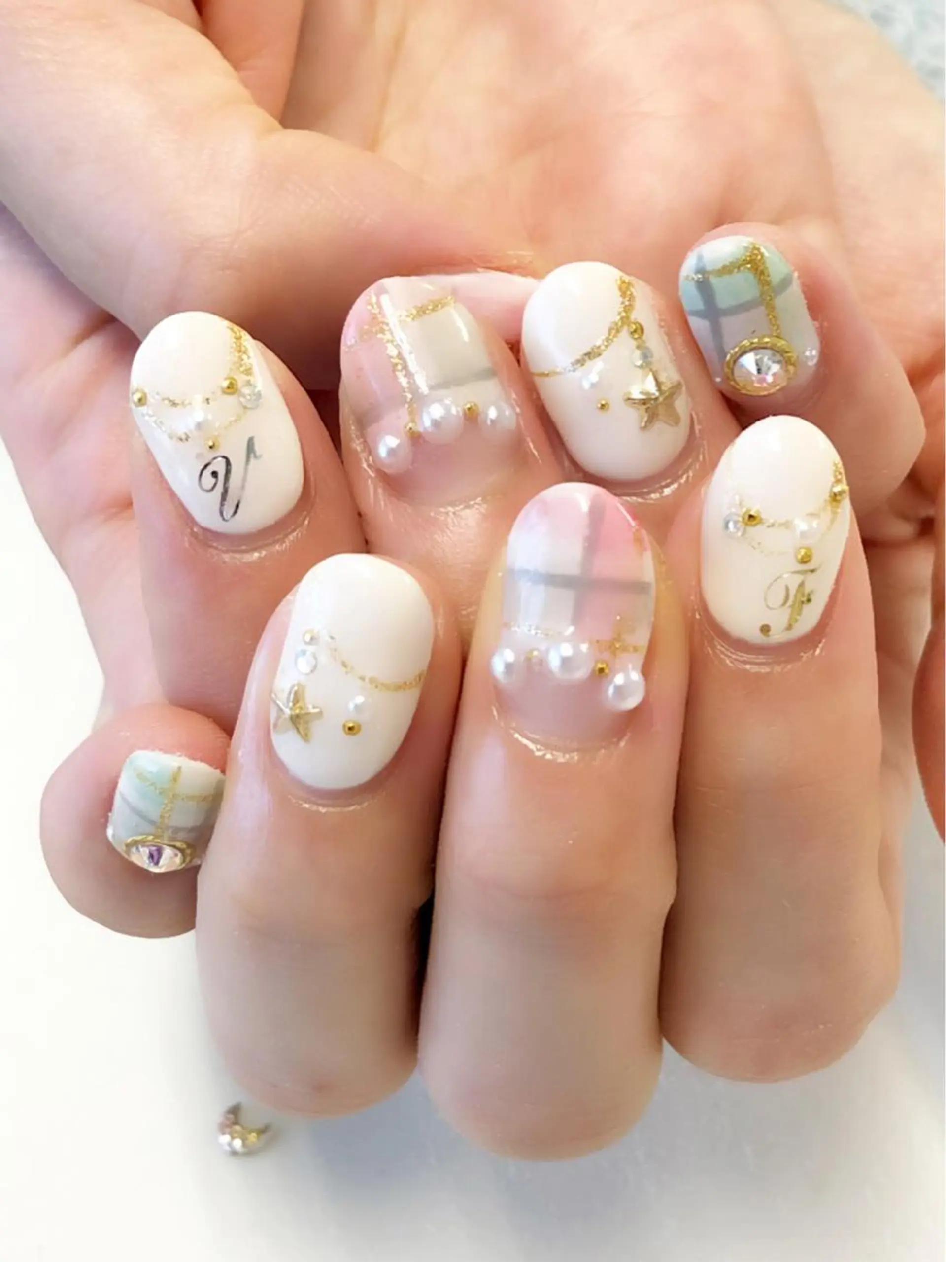 ネイル ジェルネイル KIREIE NAILSのネイルデザイン