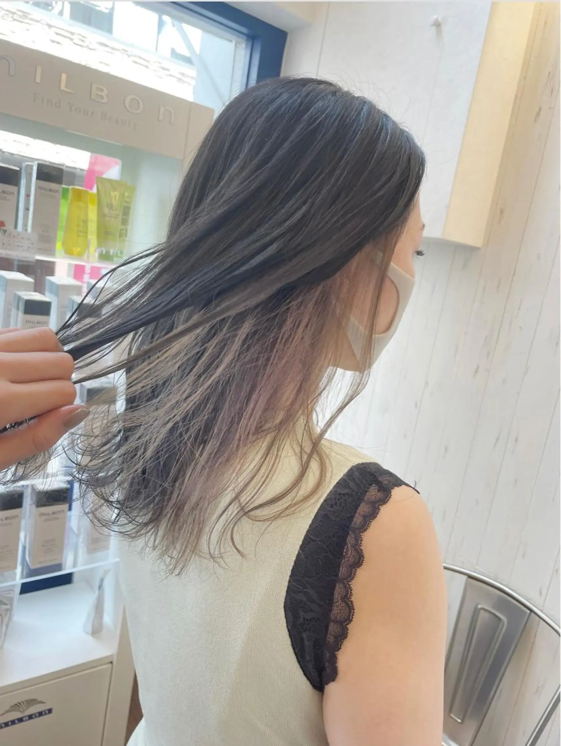 ロング カラー march merryのヘアスタイル