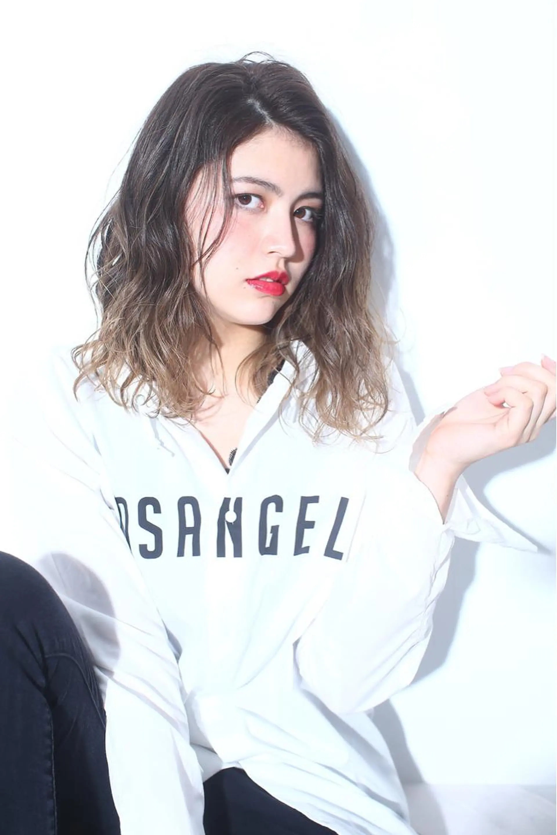 セミロング カラー バレイヤージュ レイヤーカット Lee 甲子園のヘアスタイル