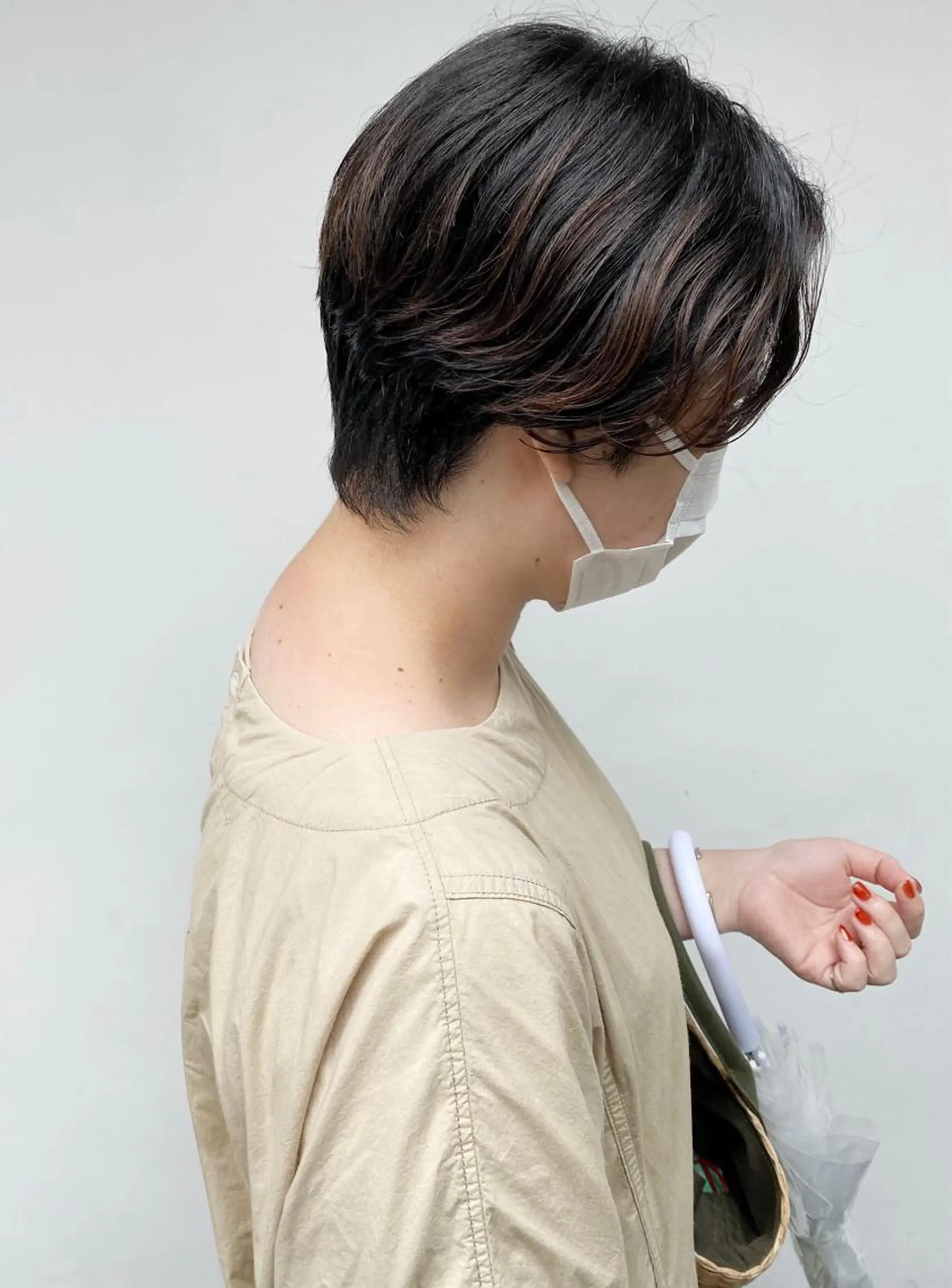 ショート tonari 梅田、中崎町のヘアスタイル