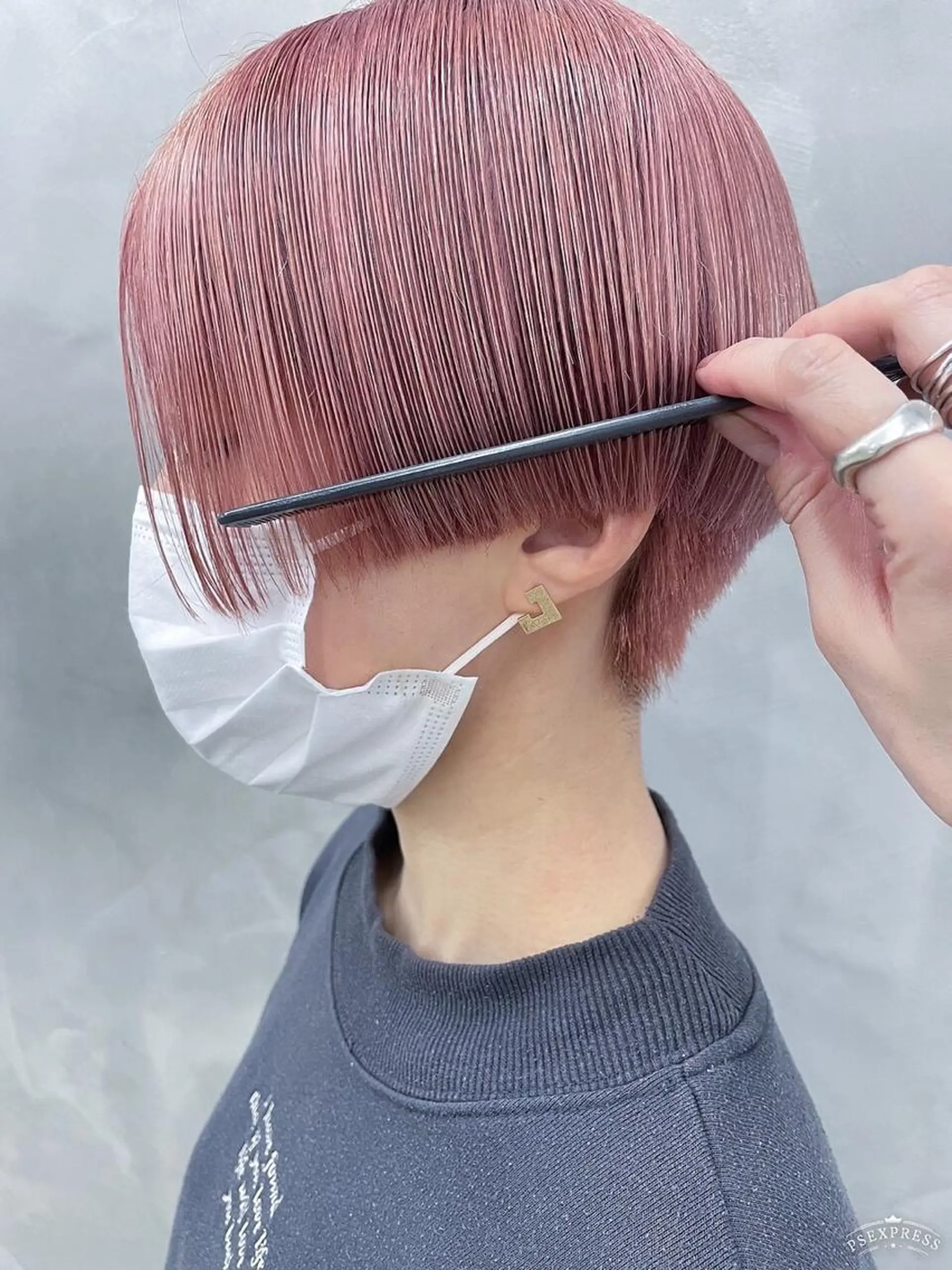 ショート カラー パーマ ヘアアレンジ メンズ メンズバレイヤージュ メンズブリーチ センターパート フェードカット メンズハイライト ヘアカラー トリートメント ハイトーン/レイヤー 🌸さくらのヘアスタイル