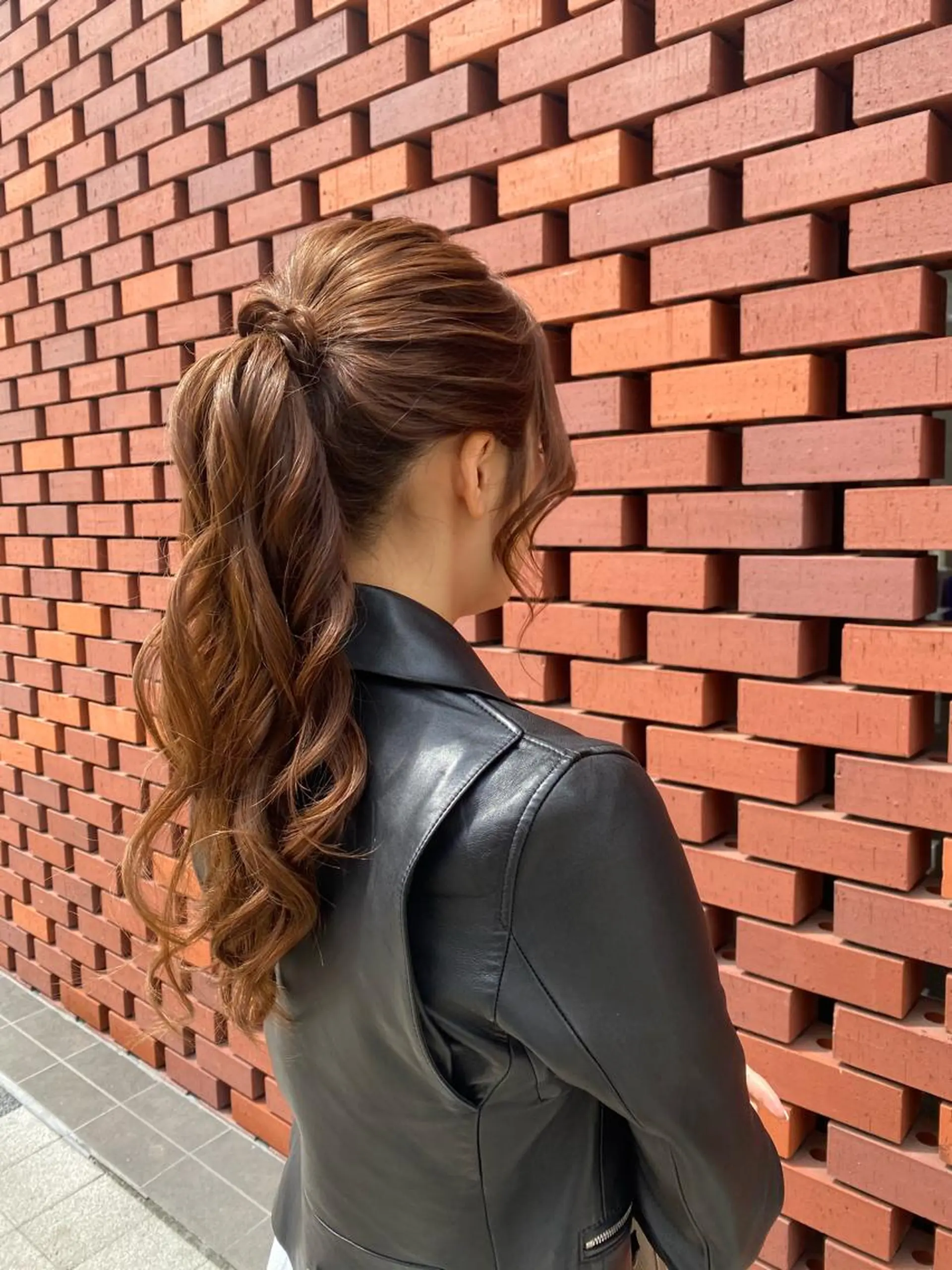 ロング ヘアアレンジ ポニーテール KISS SWAN所属・大天使 まいめろのヘアスタイル