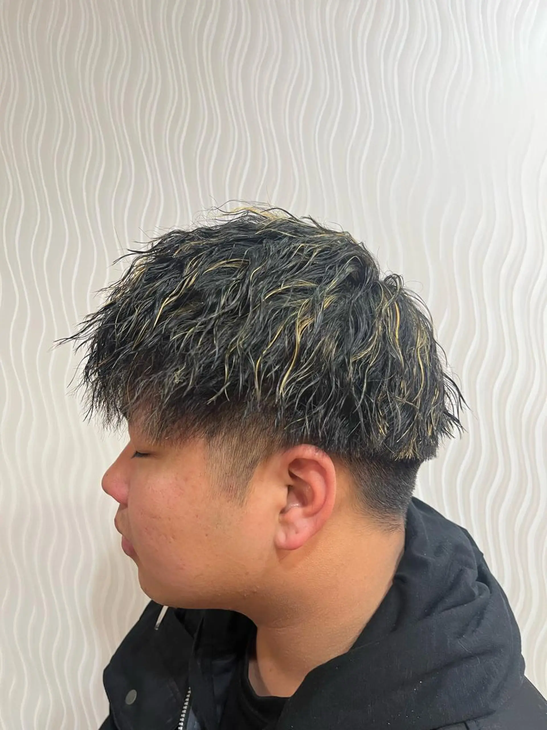 カラー パーマ メンズ メンズハイライト ハイライトカラー カット パーマ hairLOOP所属・西院LOOP sayakaのヘアスタイル