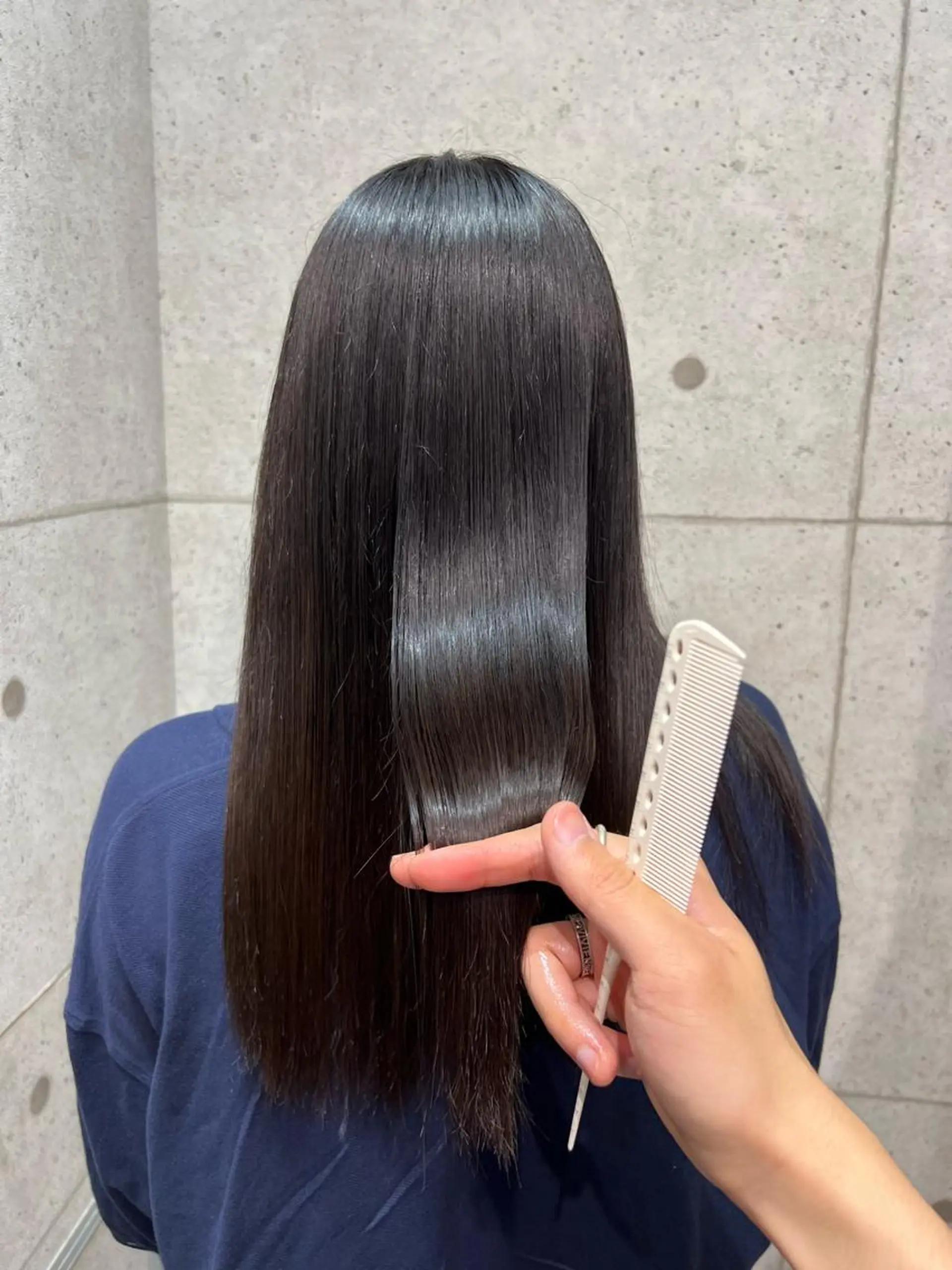 ロング 【透明感カラー‎✨】 中島日菜のヘアスタイル