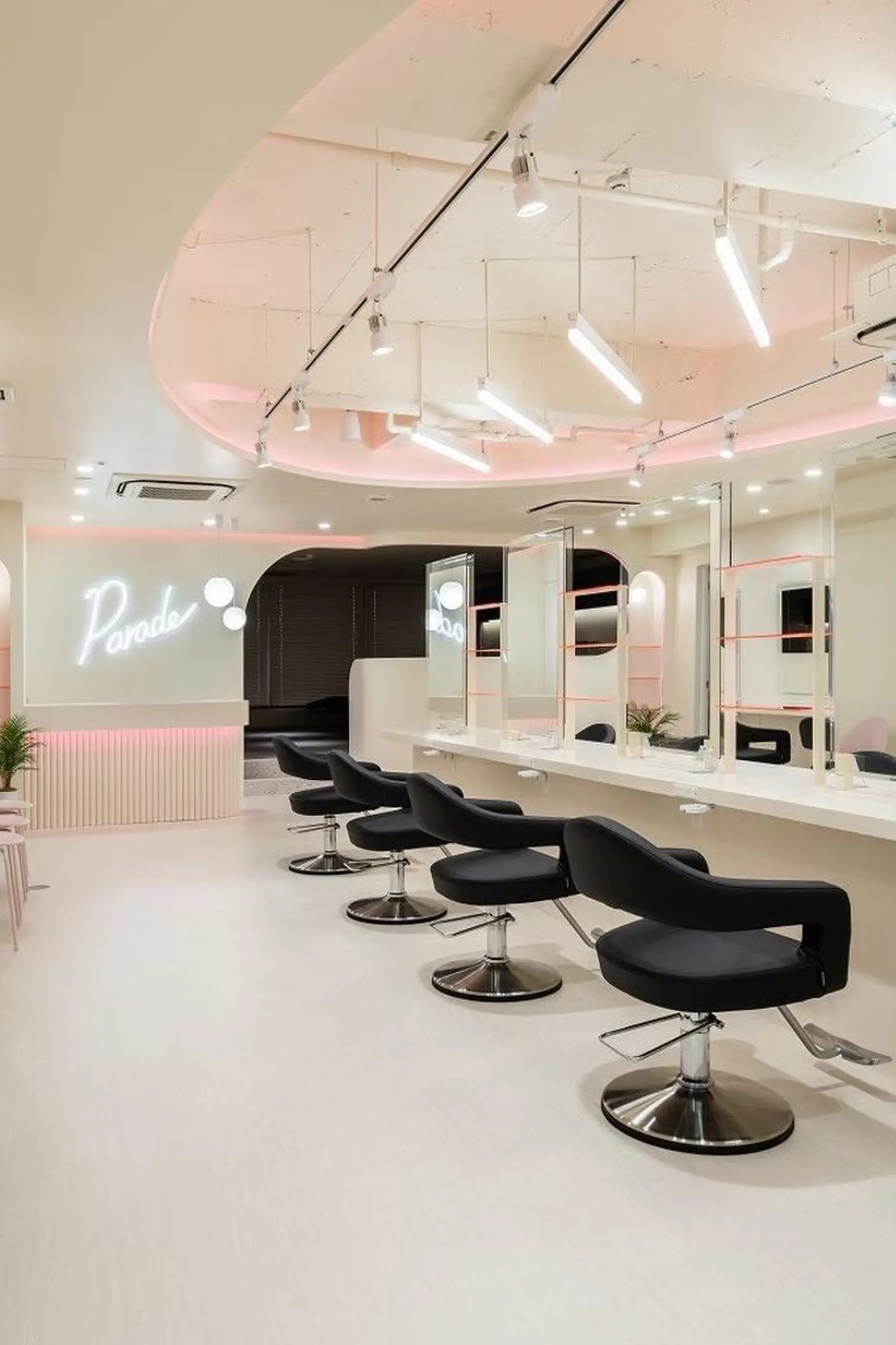 公式PARADE💐 池袋💐のヘアスタイル