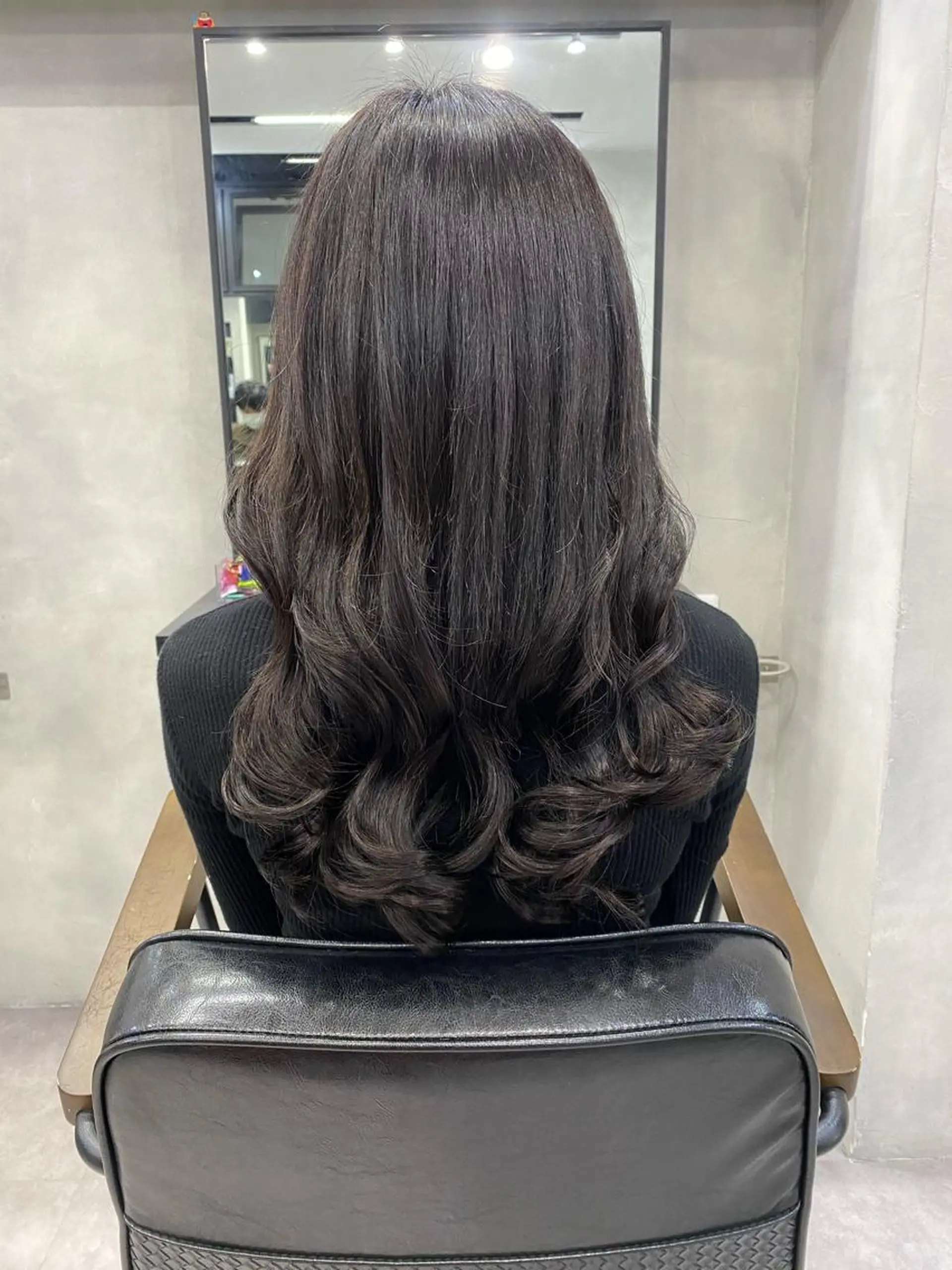 セミロング カラー ヘアアレンジ LAVENDIA Azabu所属・LAVENDIA 初音のヘアスタイル