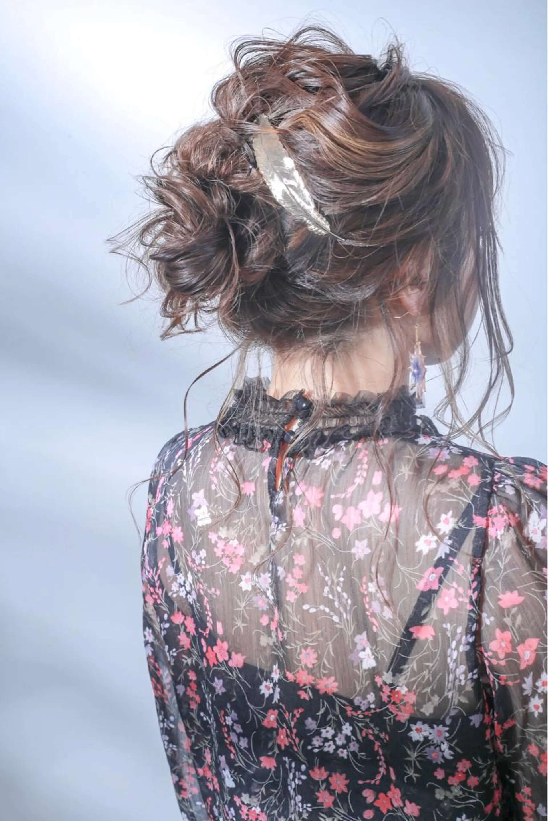 ロング カラー ヘアアレンジ 伊藤 裕貴のヘアスタイル