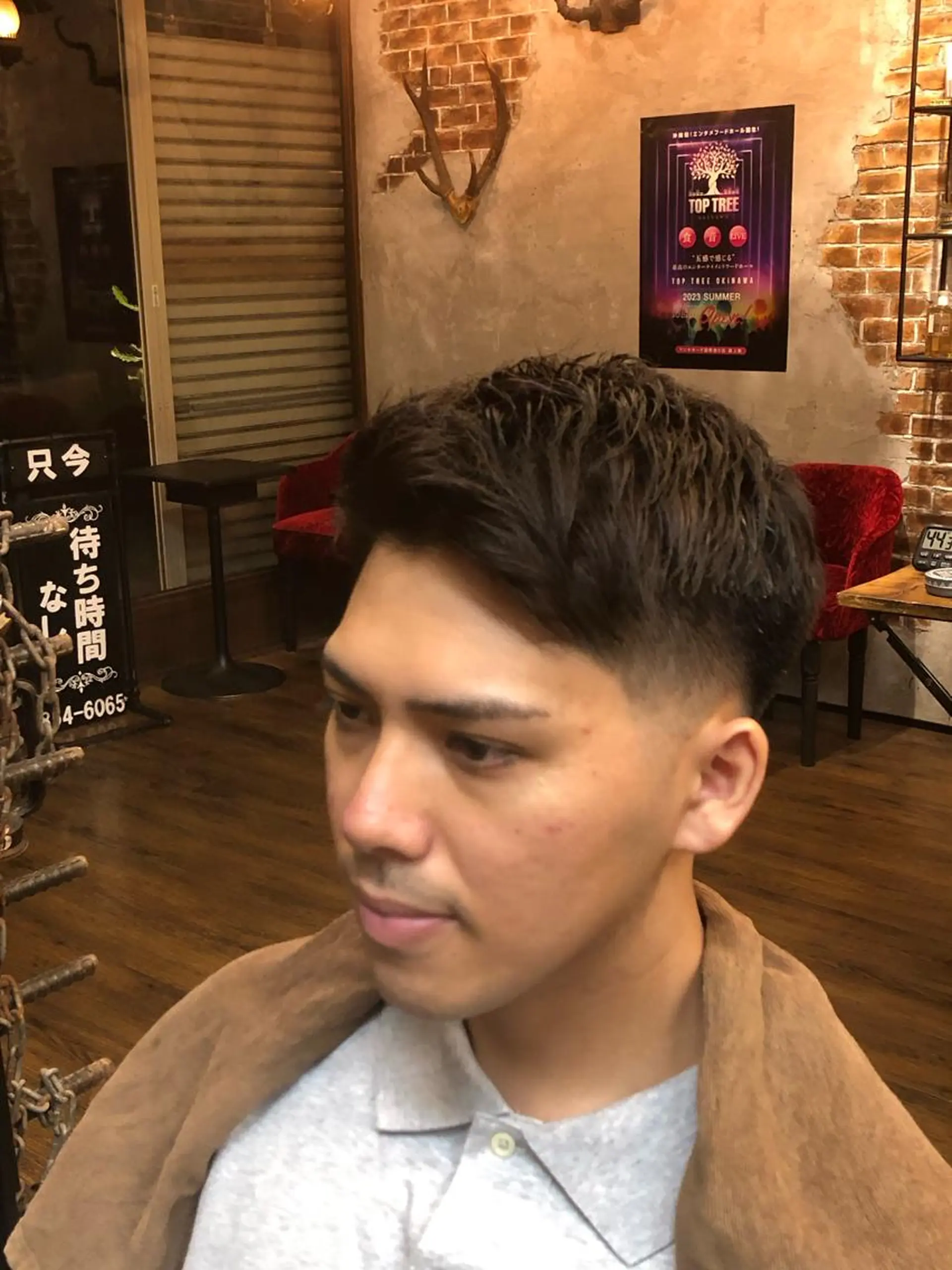 ショート メンズ アップバング フェードカット ツーブロック ショートヘア ナイルプラス所属・ナイルプラス ヨウのヘアスタイル