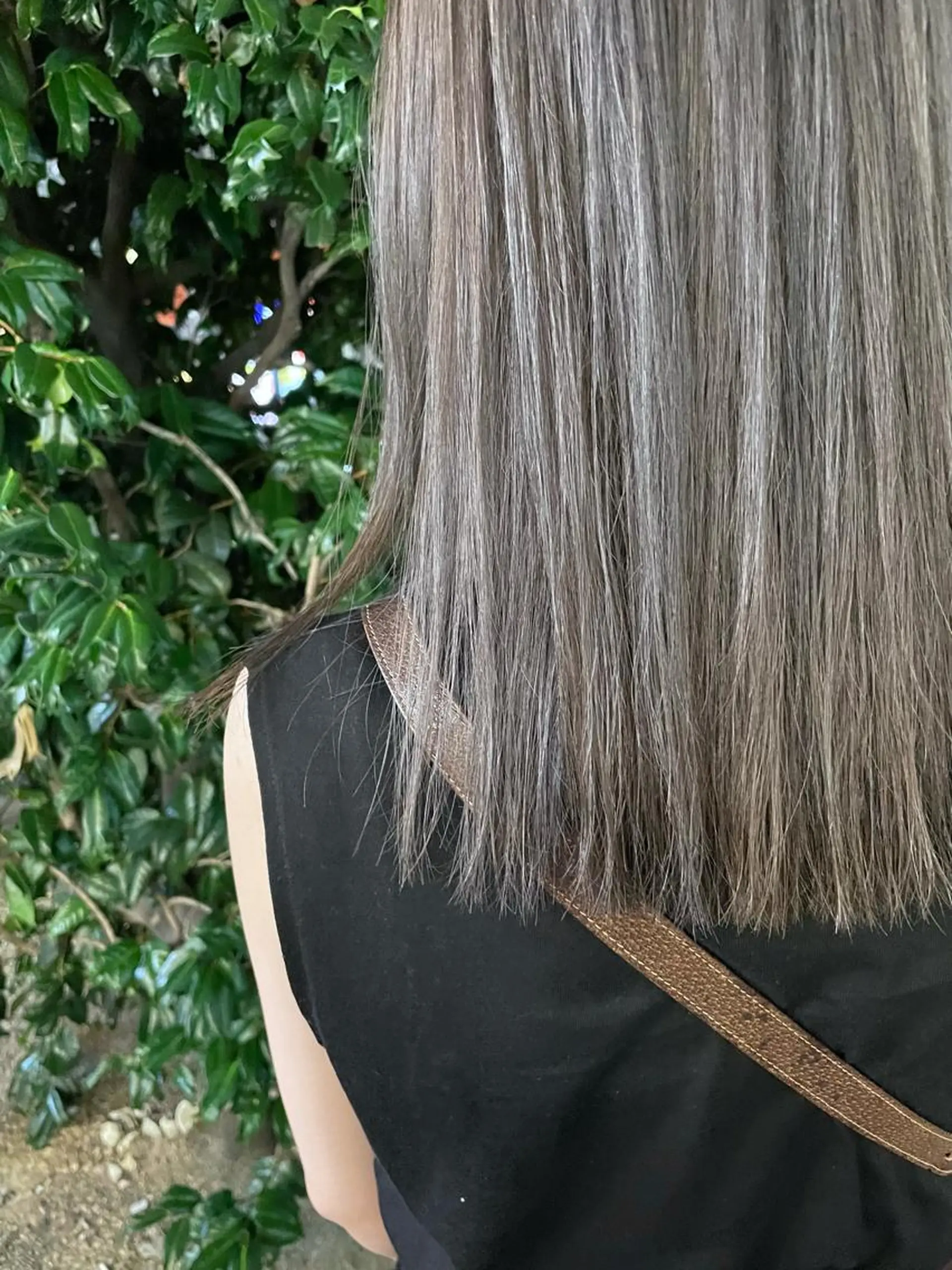 セミロング カラー akane .のヘアスタイル