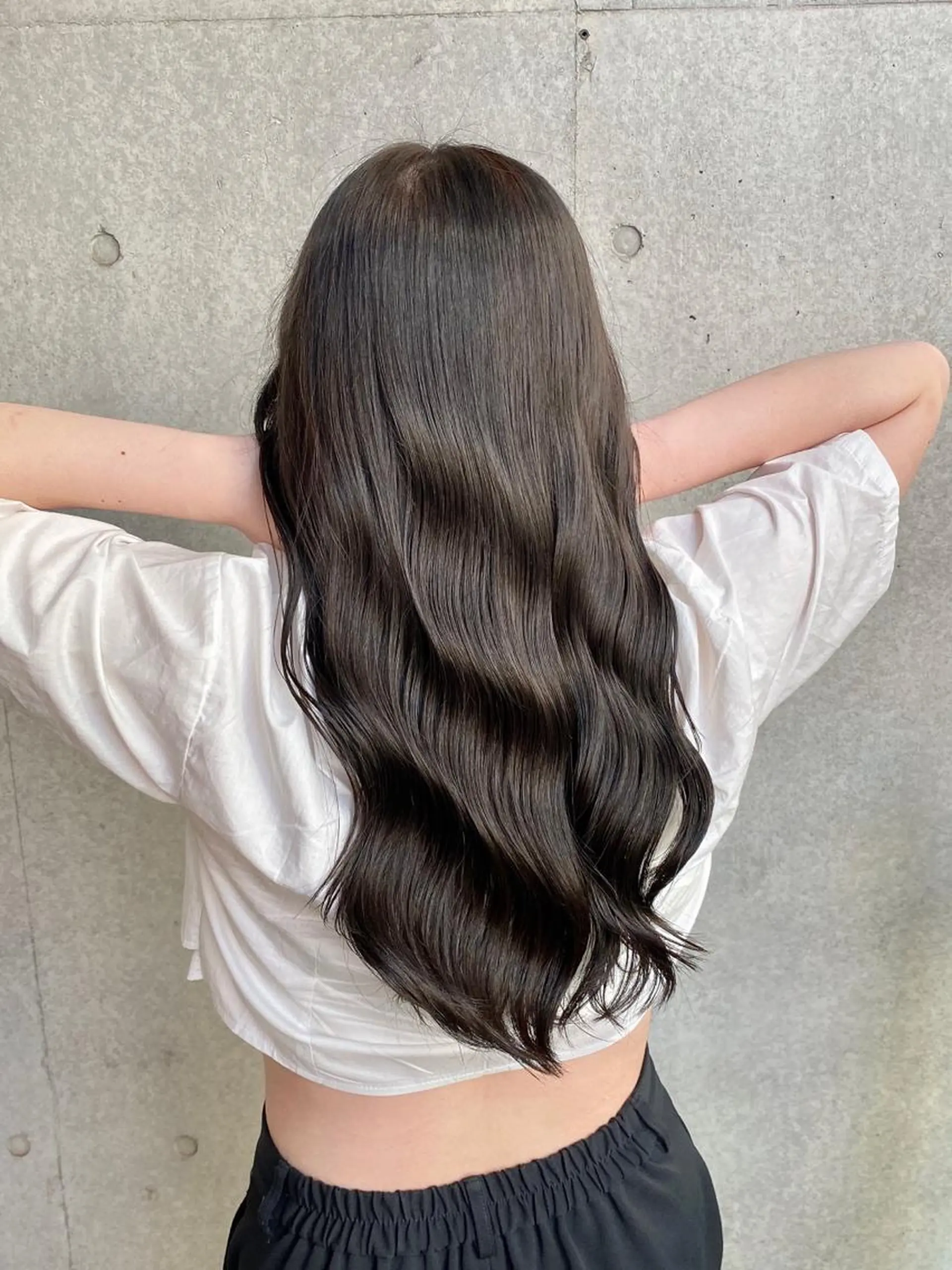 ロング カラー ブリーチ ケアブリーチ ダブルカラー グラデーションカラー ハイライトカラー ヘアカラー トリートメント ブリーチなし✨艶髪 カラー𓃲YAGIのヘアスタイル