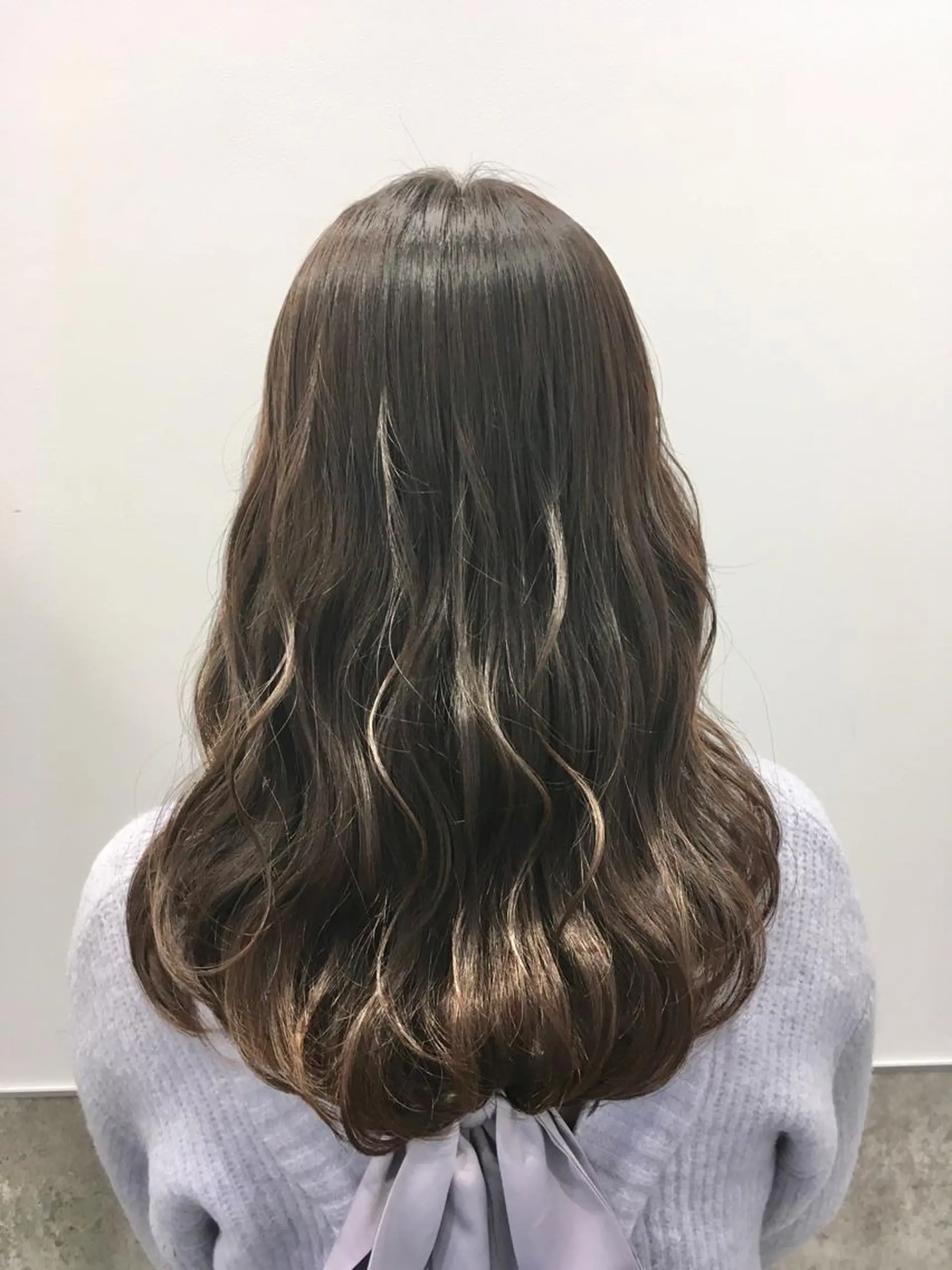 セミロング カラー グレージュ ヘアカラー トリートメント ヘッドスパ ヘアセット go today shaire salon 本店所属・yoshi ☆のヘアスタイル