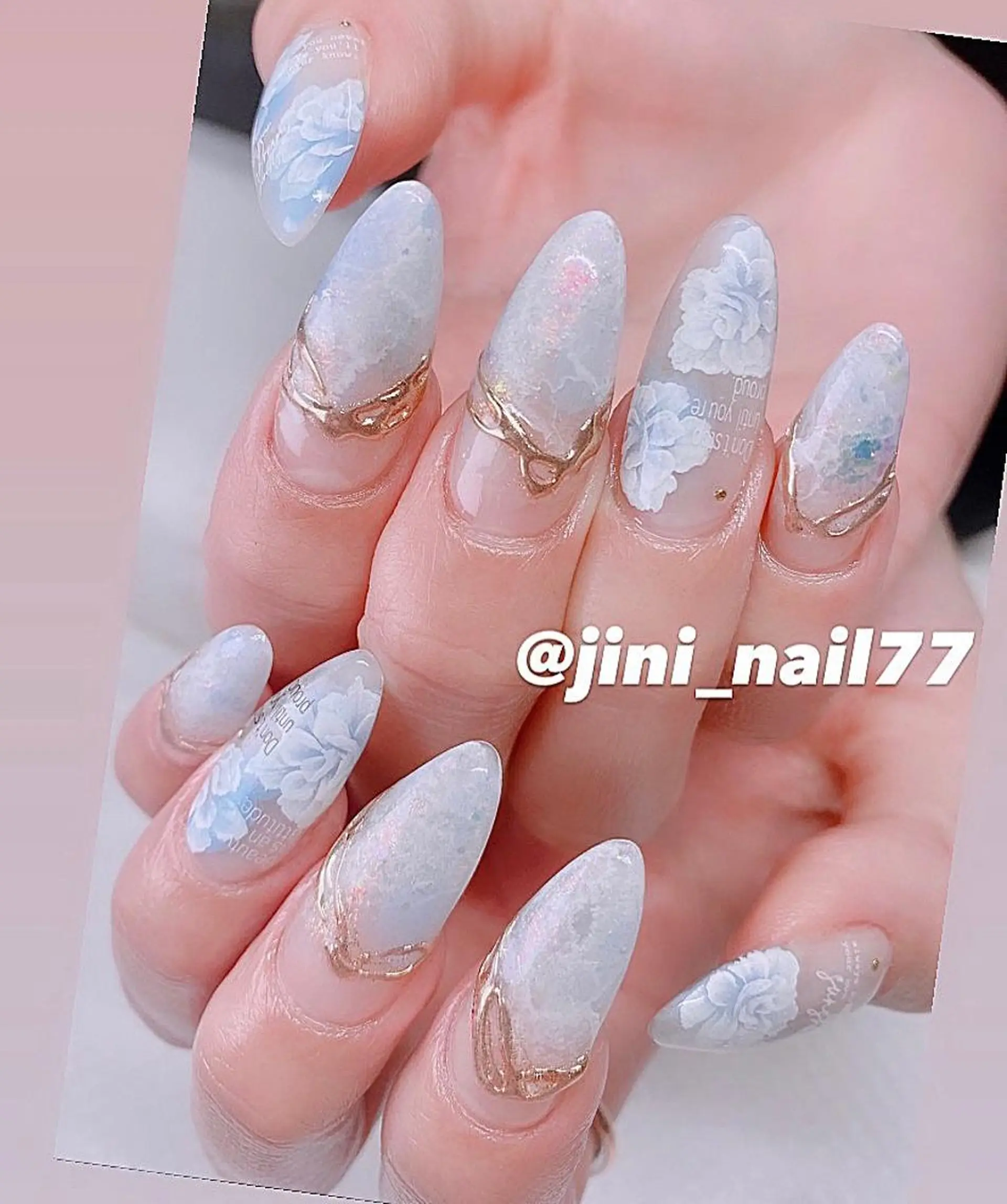 ネイル ハンドネイル JINI NAIL所属・ジニ ネイルのネイルデザイン