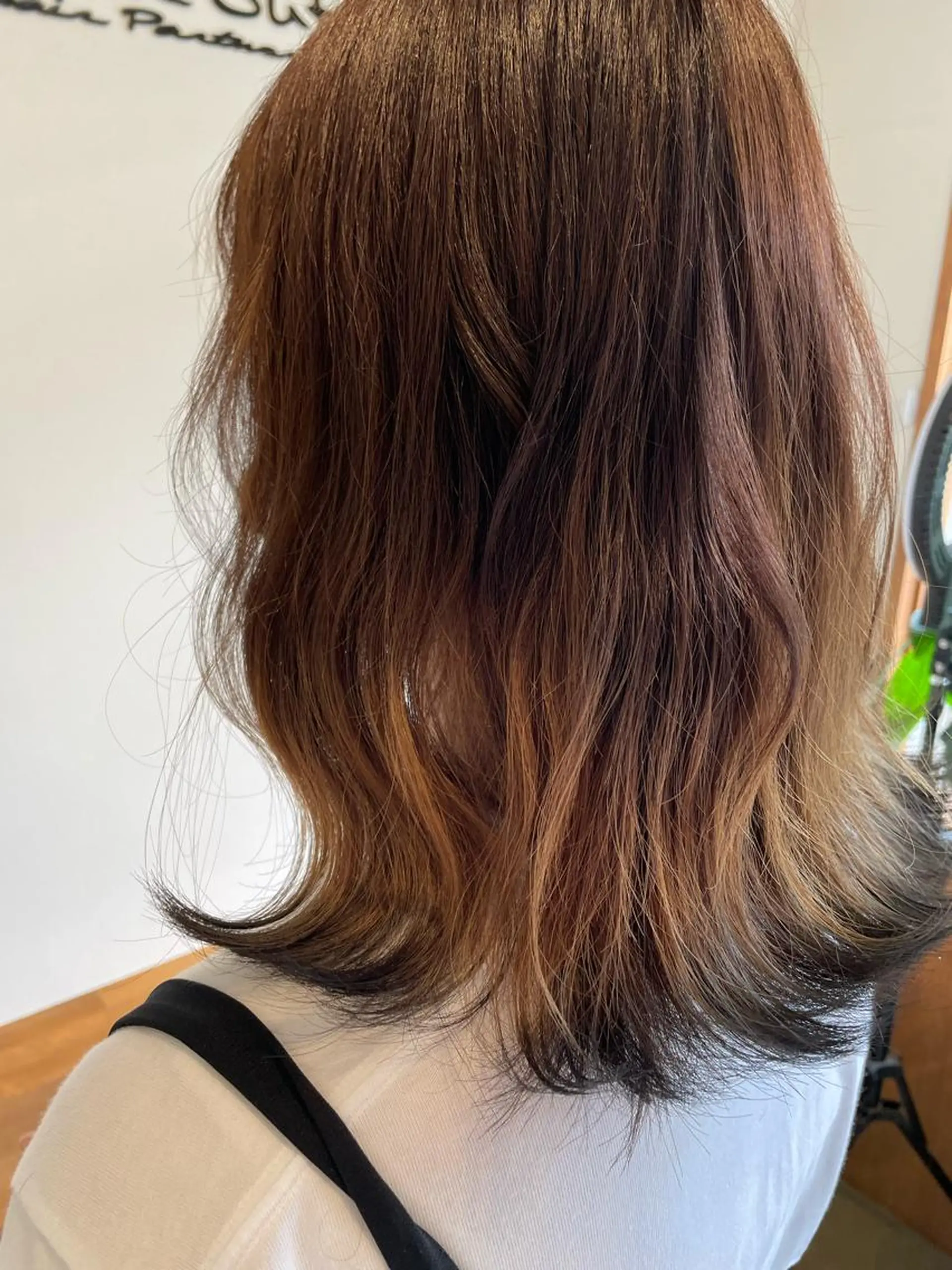 ミディアム カット ヘアカラー chillout🌱 武田安未のヘアスタイル