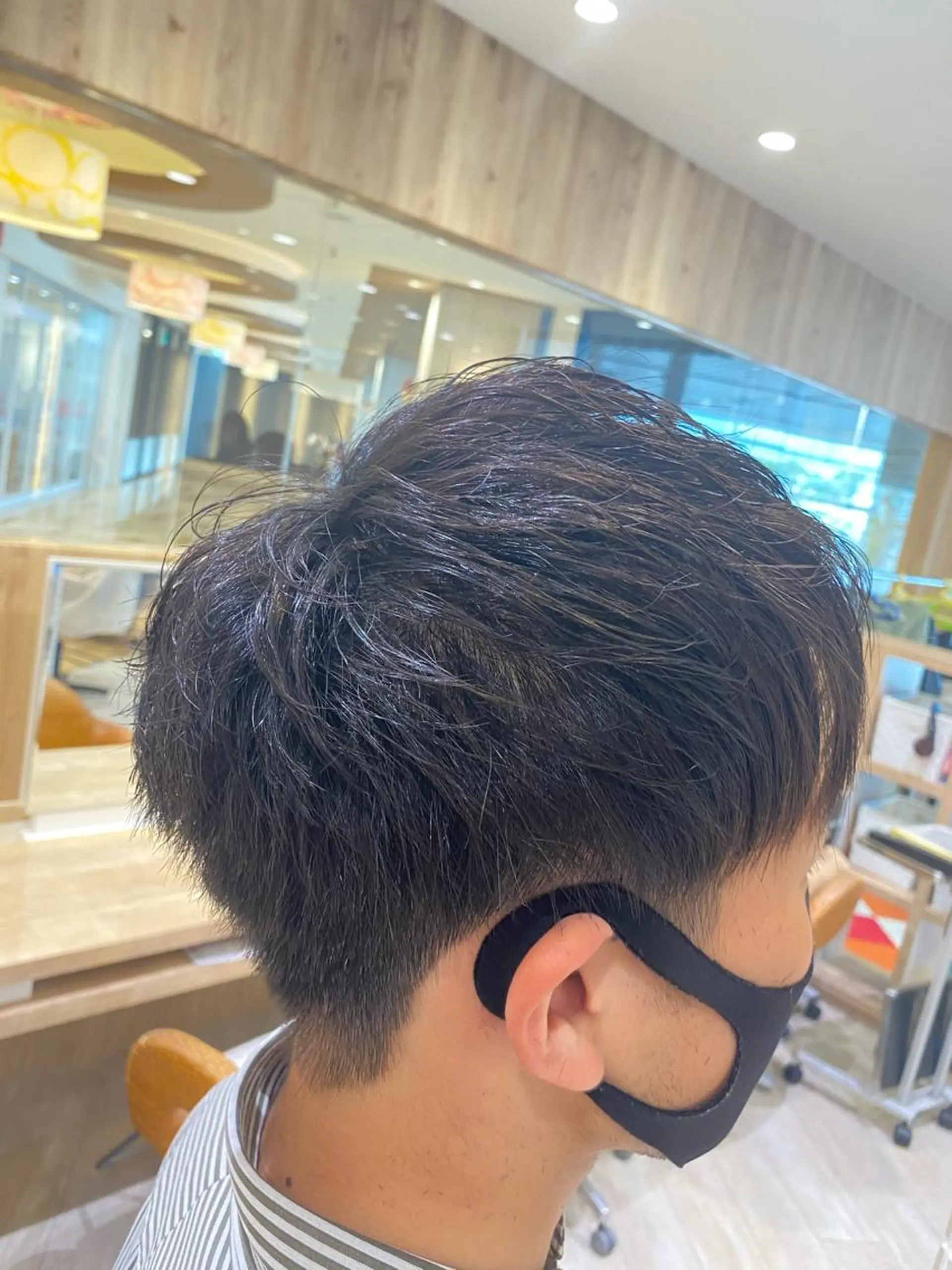 ショート パーマ メンズ メンズパーマ 赤本悠斗波巻きパーマ メンズパーマのヘアスタイル