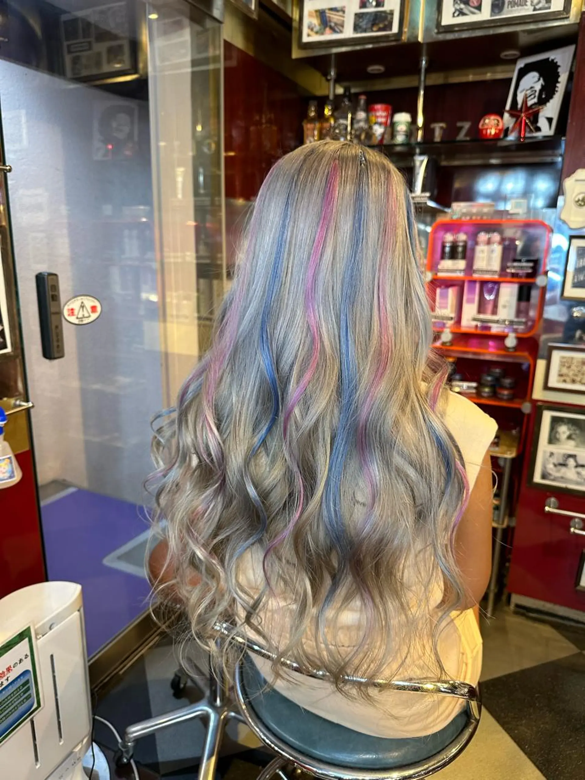 カラー ブルーカラー ハイライトカラー レイヤーカット/ カラー/長谷恵花のヘアスタイル