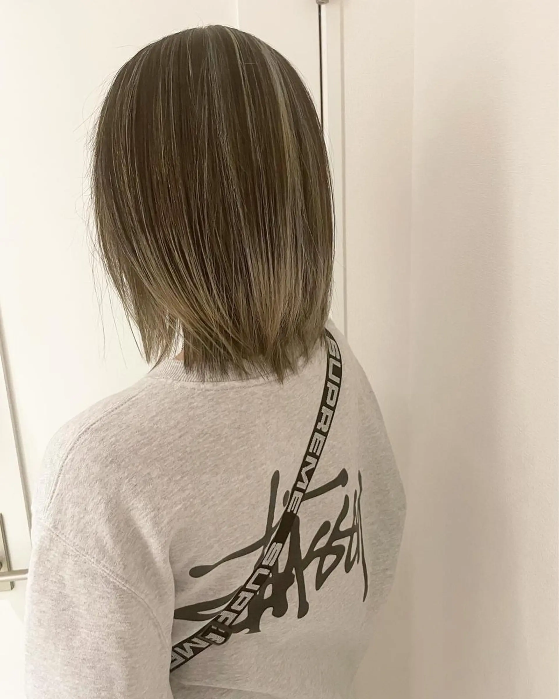 ミディアム レイヤーカット カット ヘアカラー トリートメント 🔹TOMO🔹 圧倒的経験値🔹のヘアスタイル