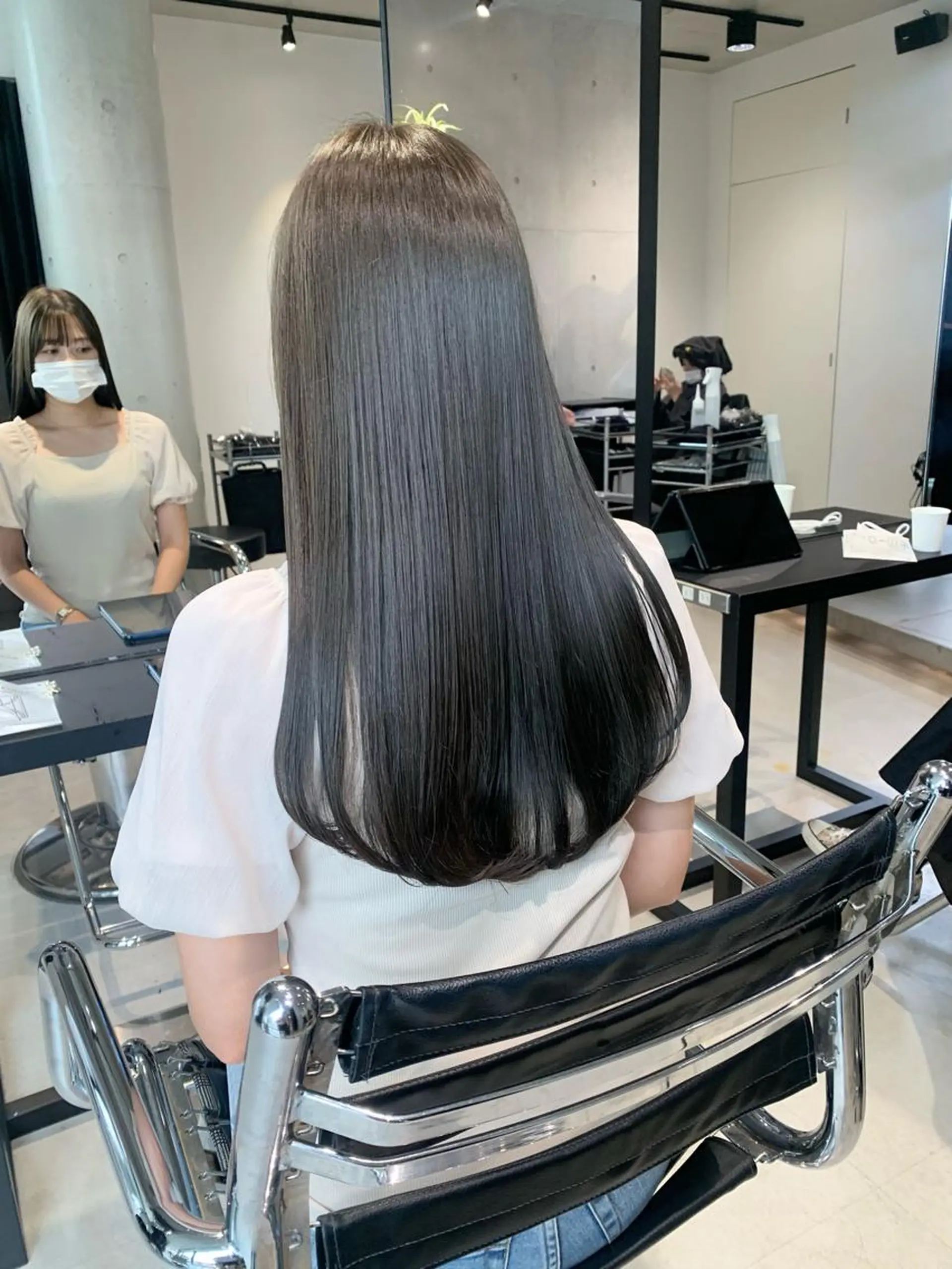 ロング カラー ヘアカラー トリートメント ヘッドスパ 透明感/オリーブ/ グレージュ/YUKAのヘアスタイル