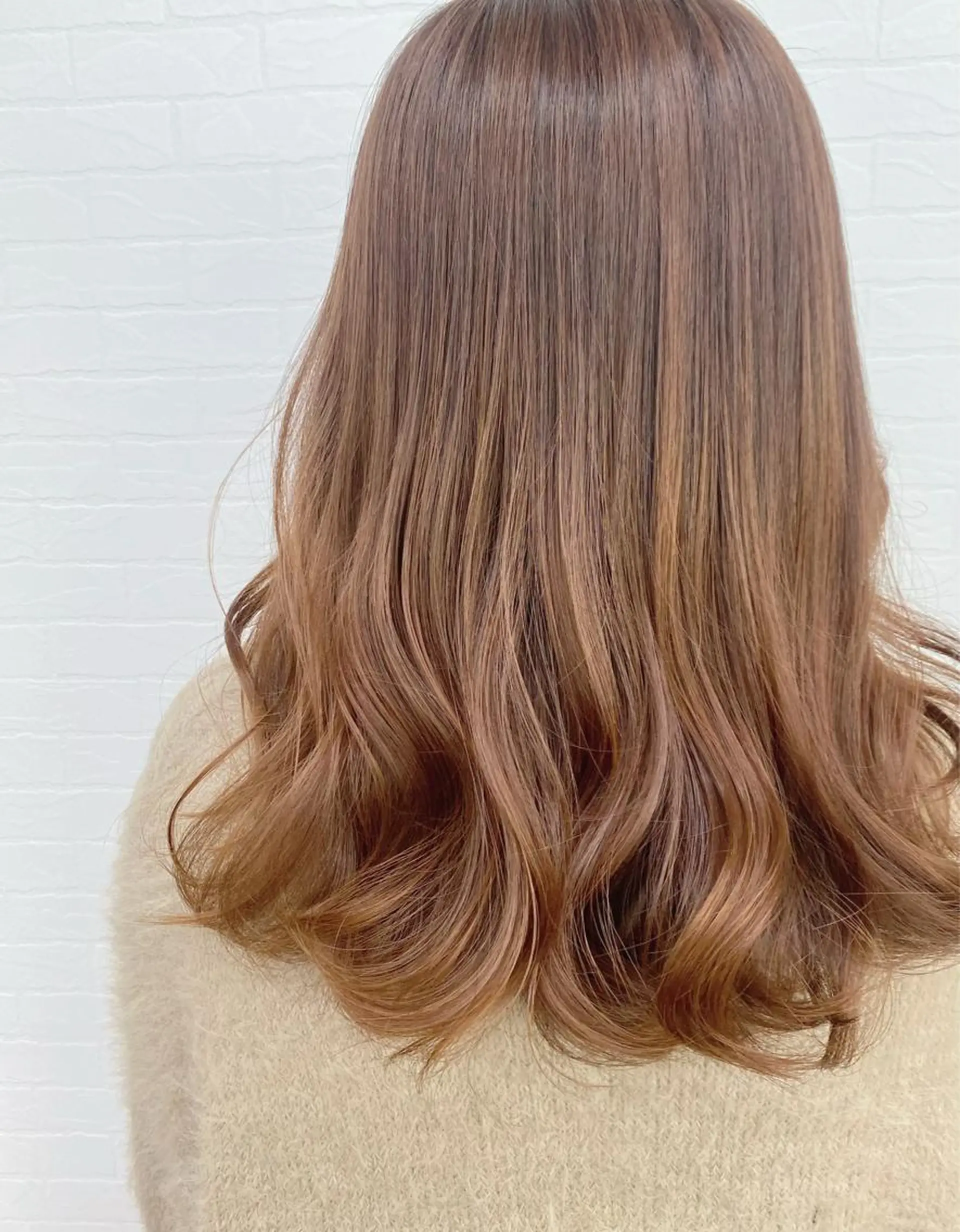 セミロング カラー GRANLUSSO 〜グランルッソ駅前店所属・木口 嘉美のヘアスタイル