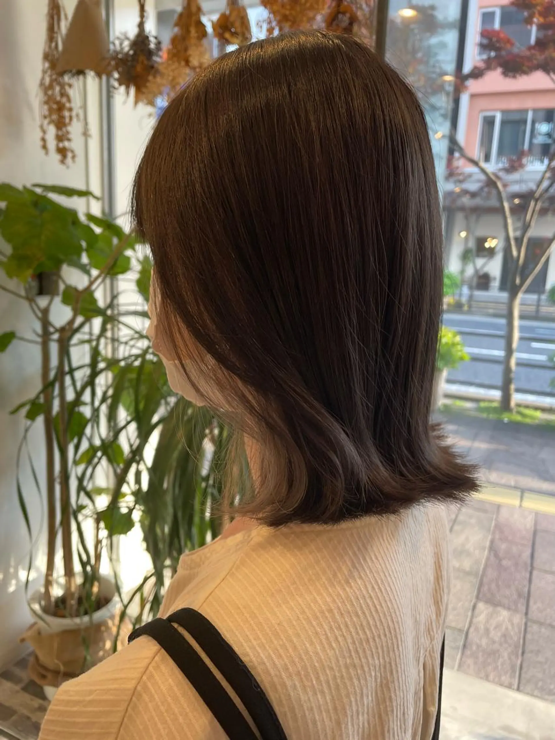 ミディアム カラー グレージュ ヘアカラー トリートメント m ā l o.🌷 サカモトマイコのヘアスタイル
