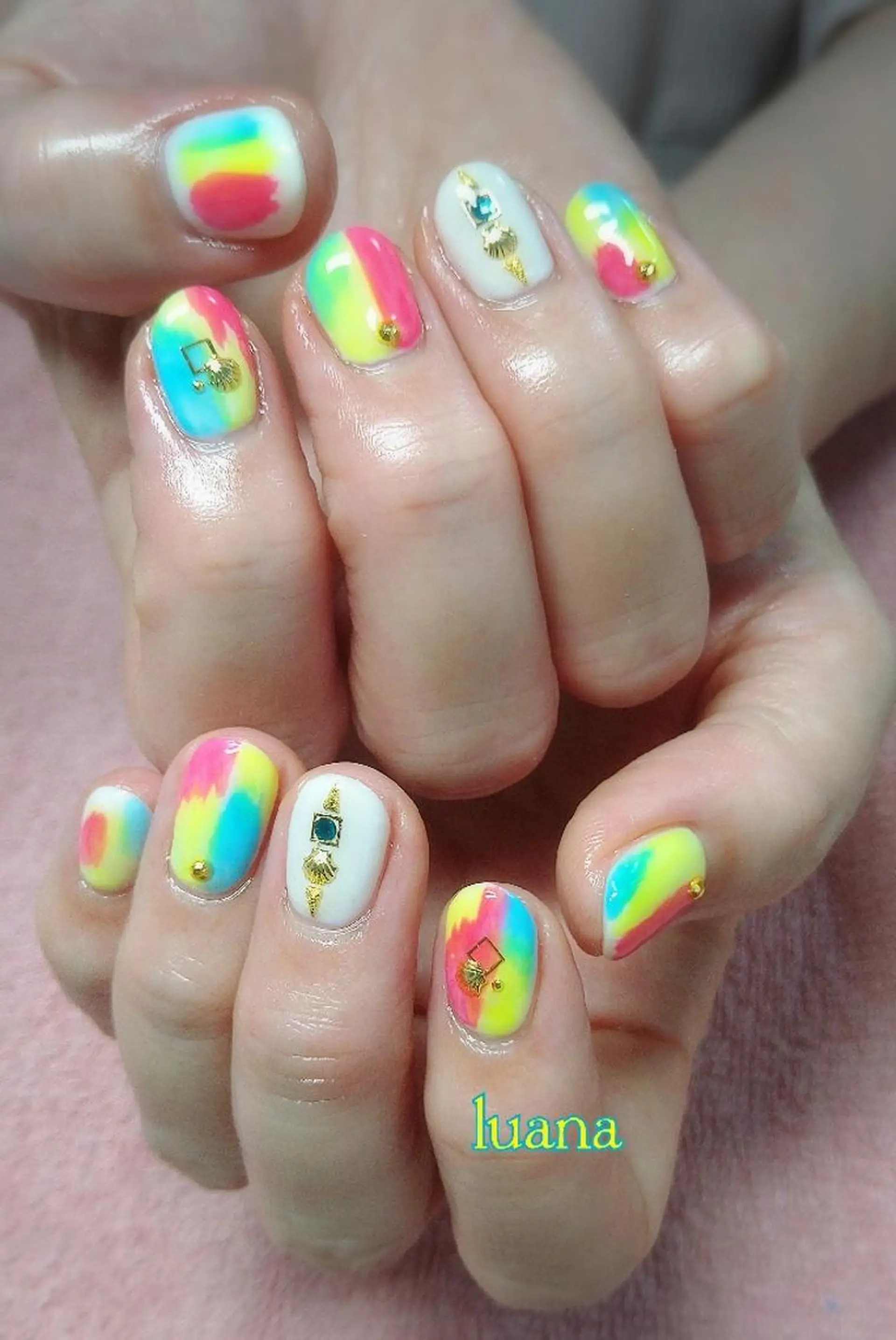 ネイル ハンドネイル LUANA  TAKAHASHIのネイルデザイン