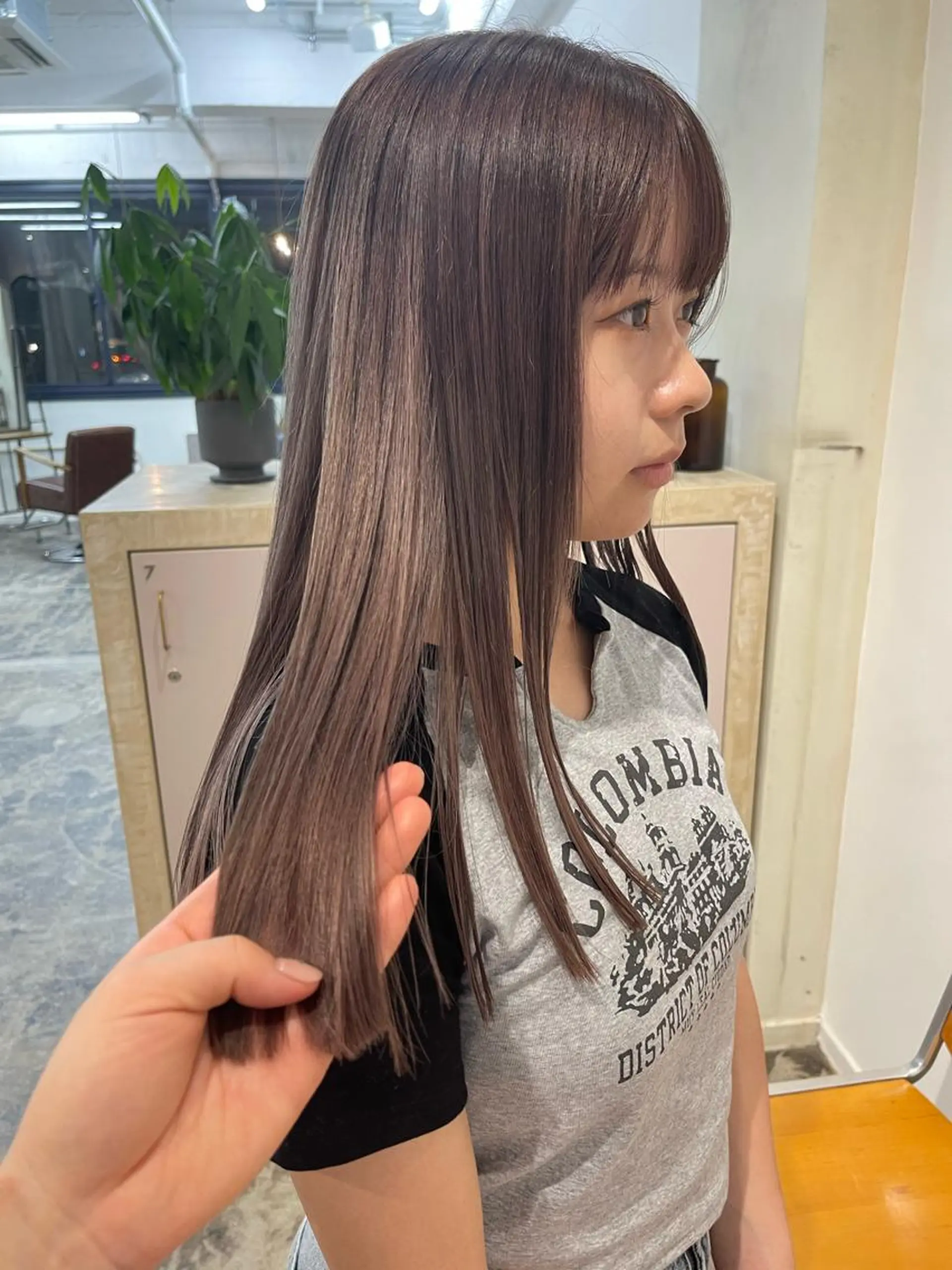 カラー Terve.野崎 真里奈のヘアスタイル