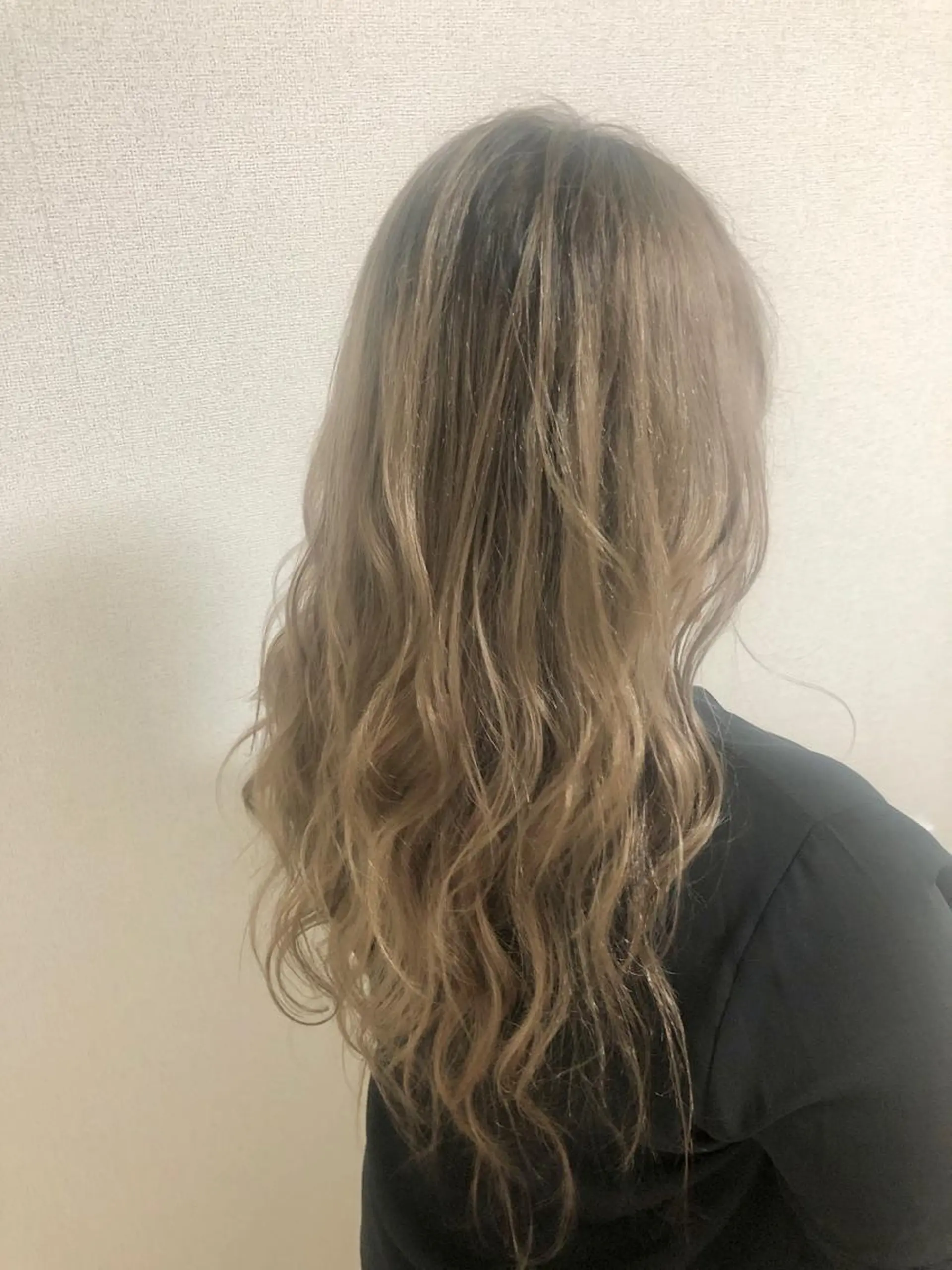 ロング レイヤーカット レイヤー/韓国 ハイトーン興津史弥のヘアスタイル