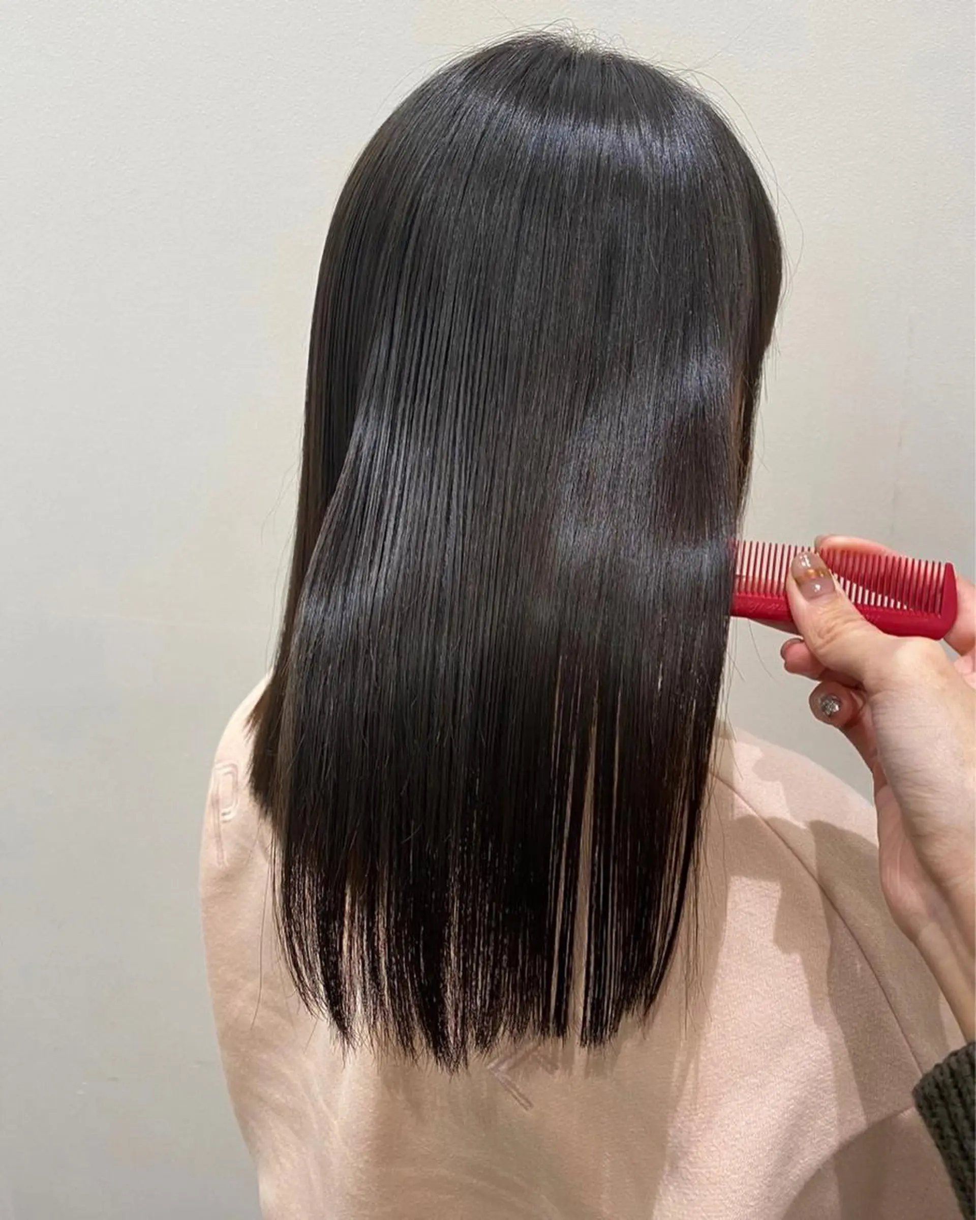 ロング パーマ 石田 優菜のヘアスタイル