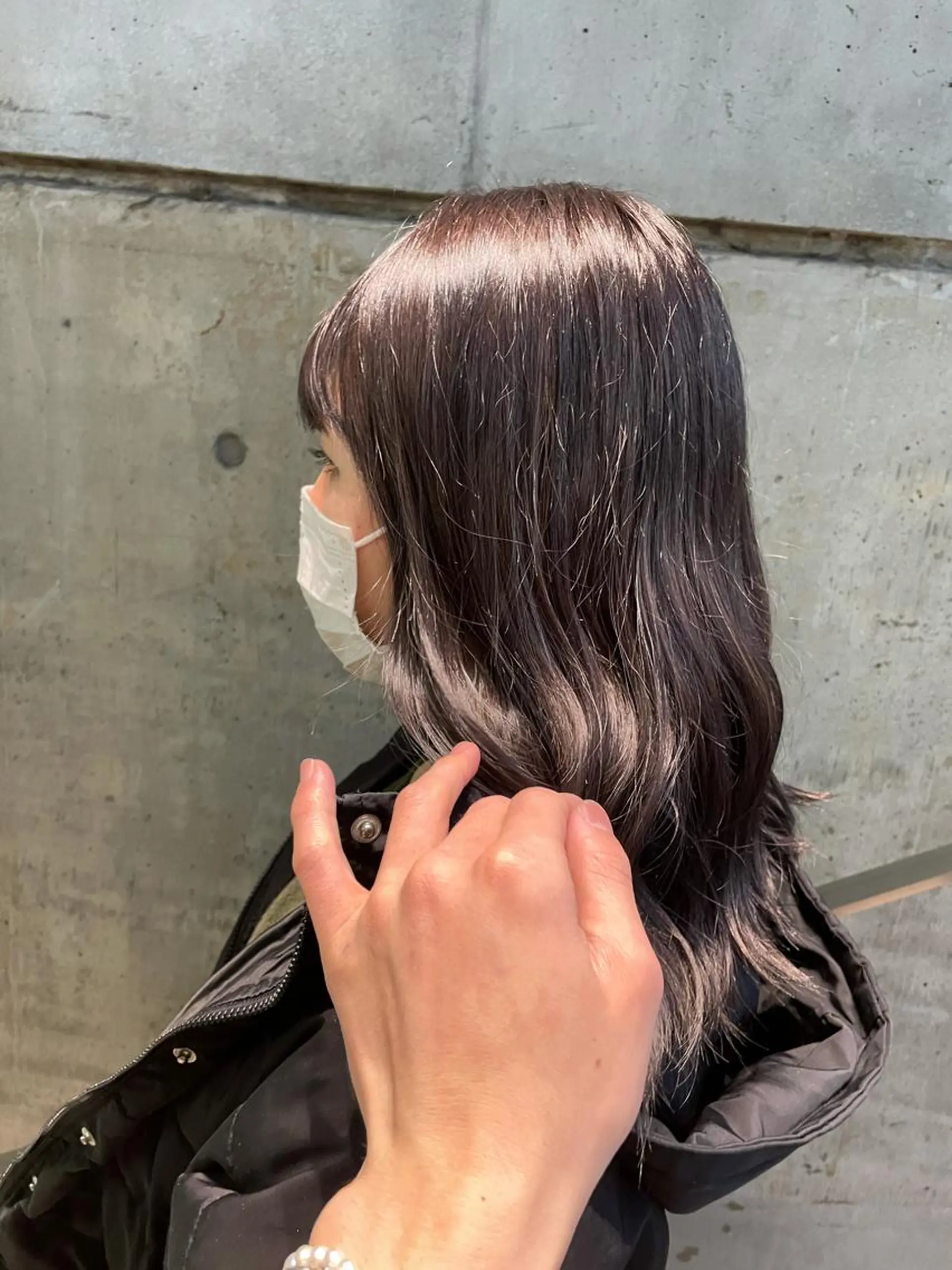 ロング カラー レイヤーカット 岩谷流星のヘアスタイル