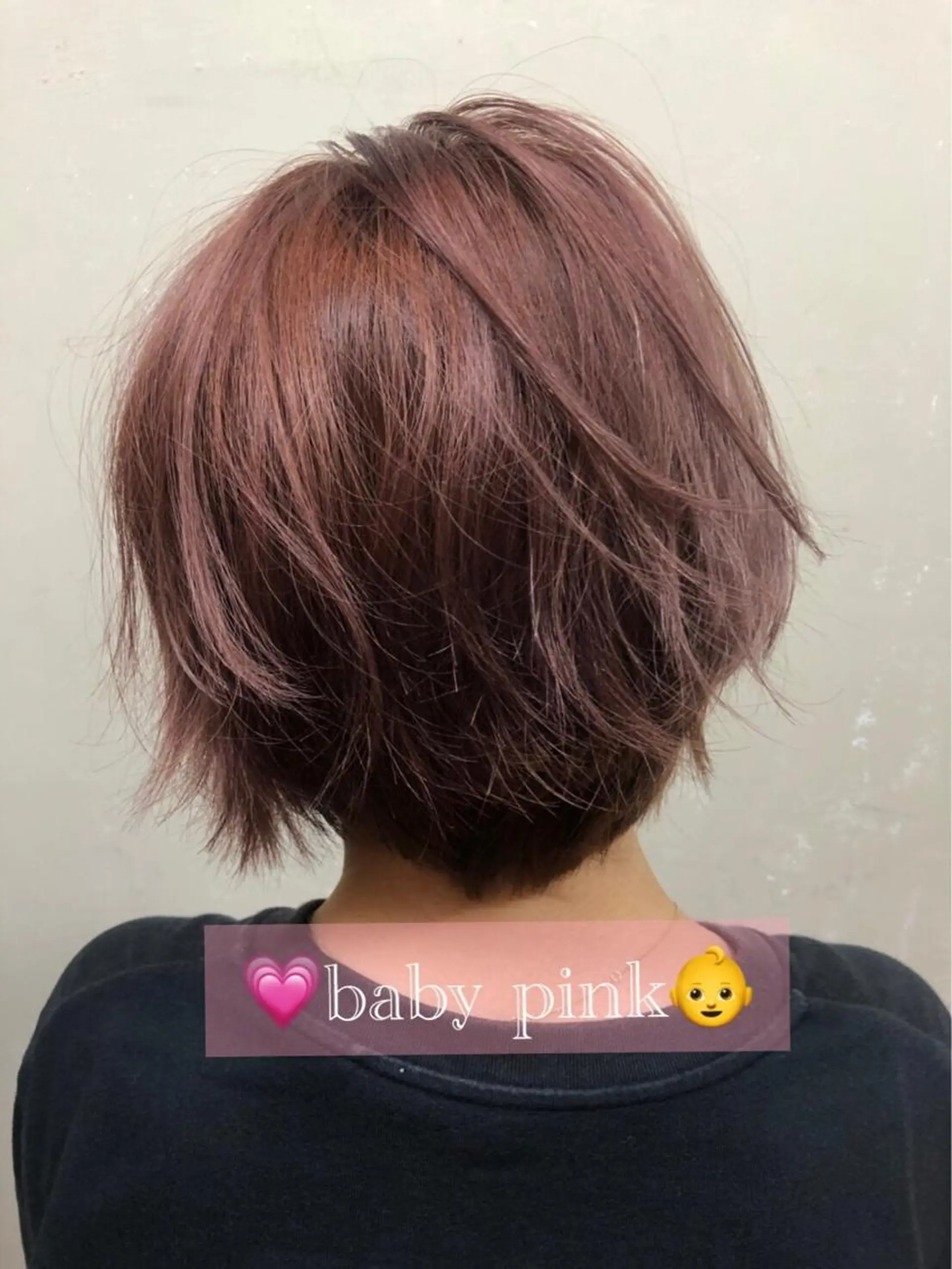 ショート カラー 舟橋 りんかのヘアスタイル