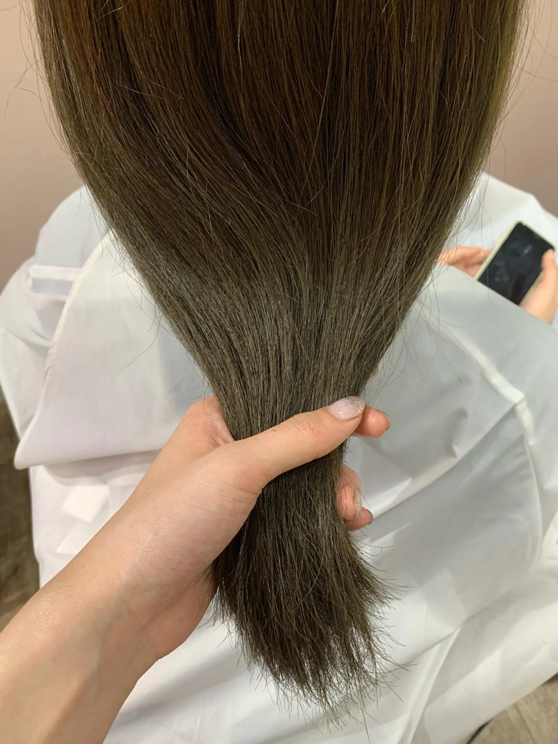 セミロング カラー ブリーチ ブリーチなしカラー カット ヘアカラー トリートメント ヘッドスパ 田中 優衣のヘアスタイル