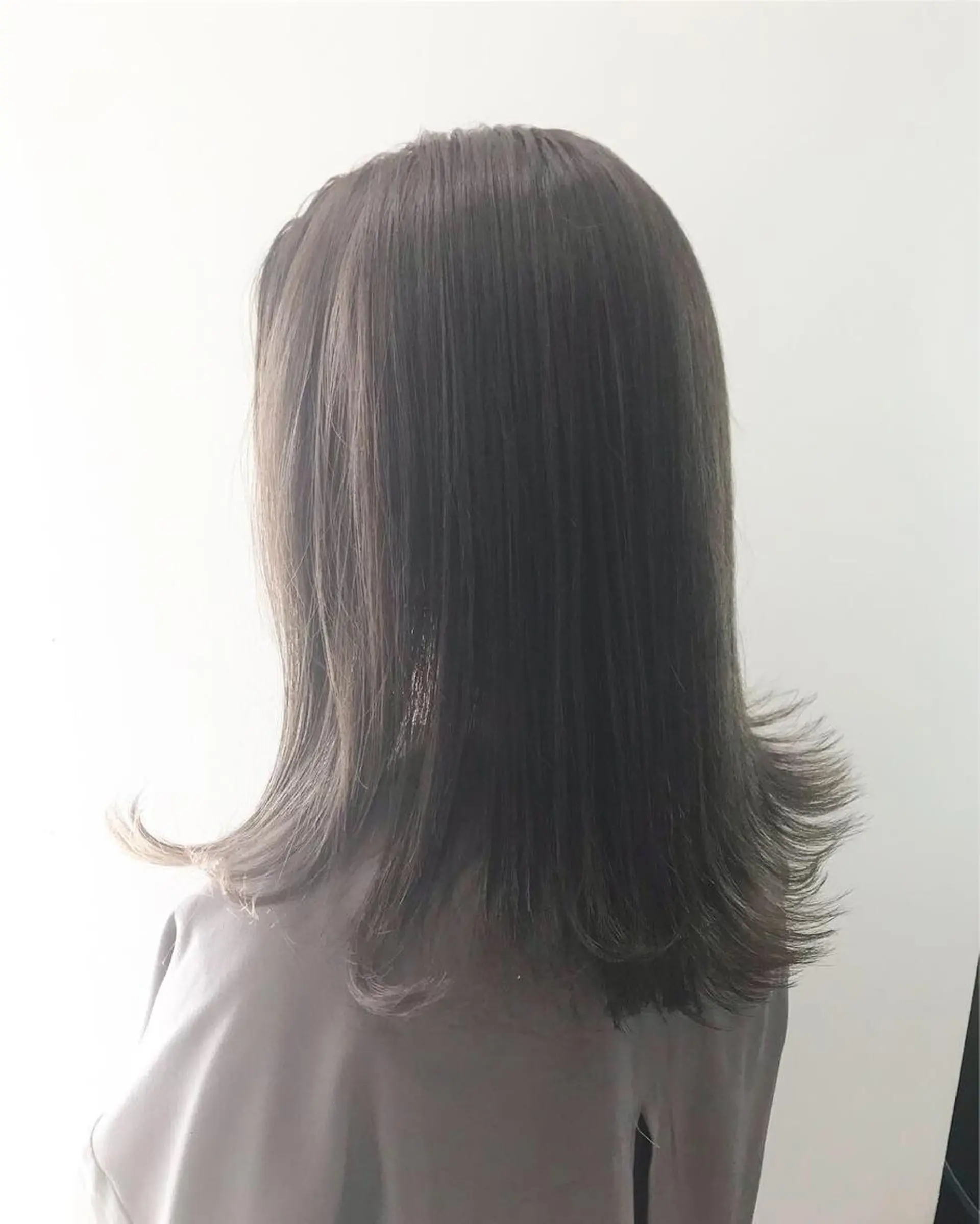 カラー グレージュ カット ヘアカラー トリートメント 🔹TOMO🔹 圧倒的経験値🔹のヘアスタイル