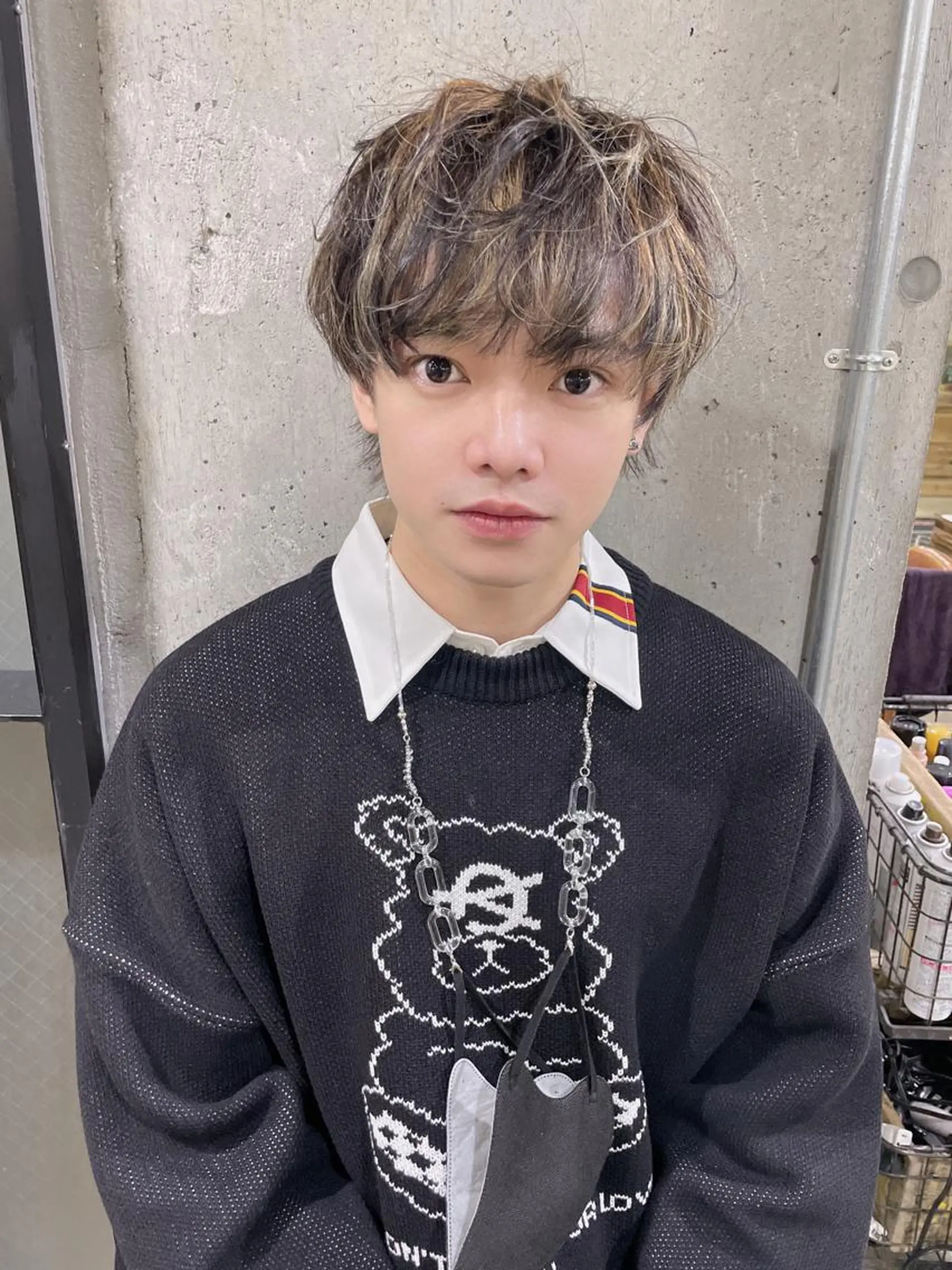 カラー メンズ メンズハイライト マッシュウルフ マッシュ メンズウルフカット ハイライトカラー ヘアカラー 🕊miki モテ髪🫧のヘアスタイル