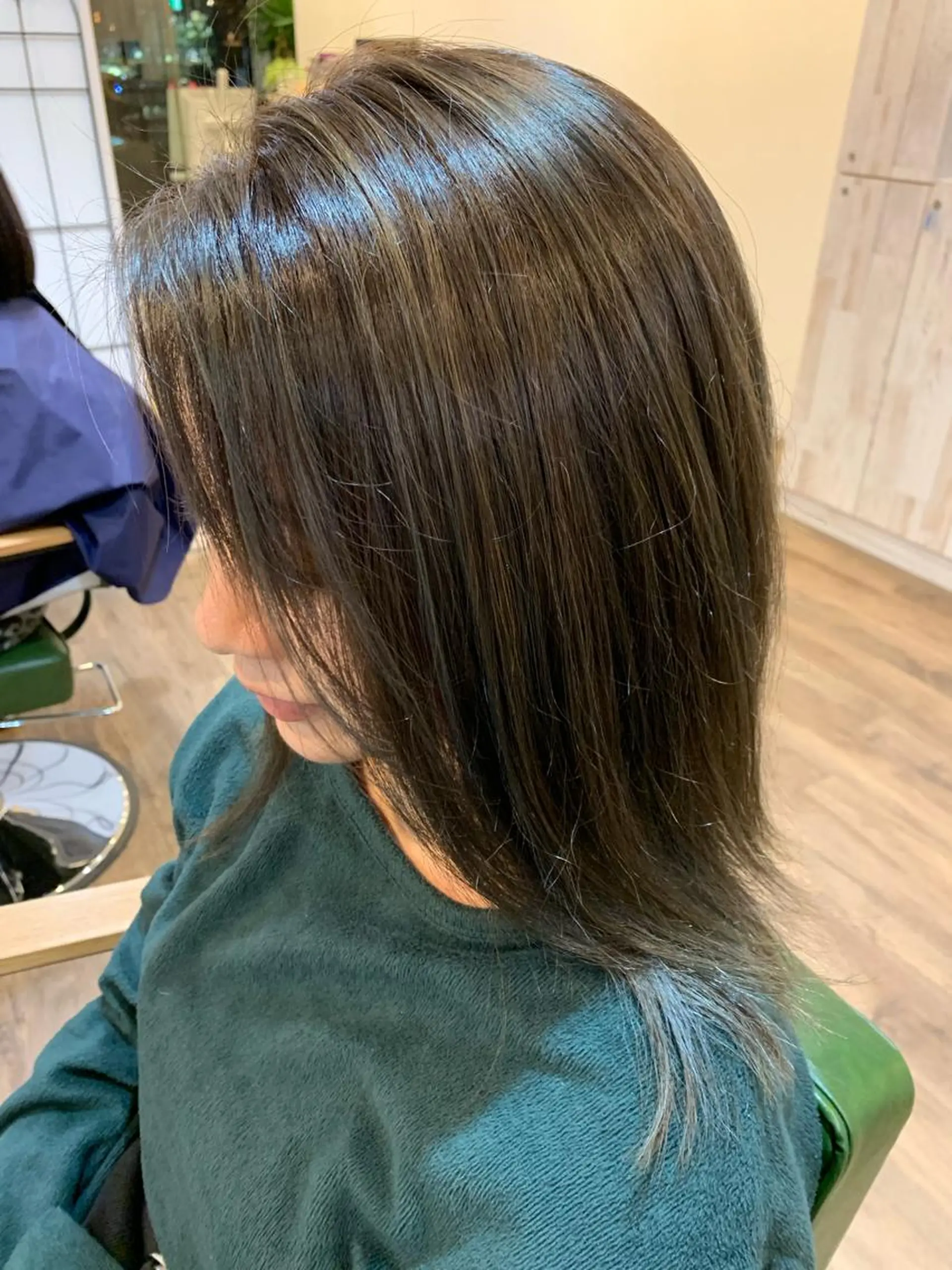 ミディアム カラー アッシュ アッシュグレー ハイライトカラー ハイライト トリートメント m ā l o.🌷 サカモトマイコのヘアスタイル