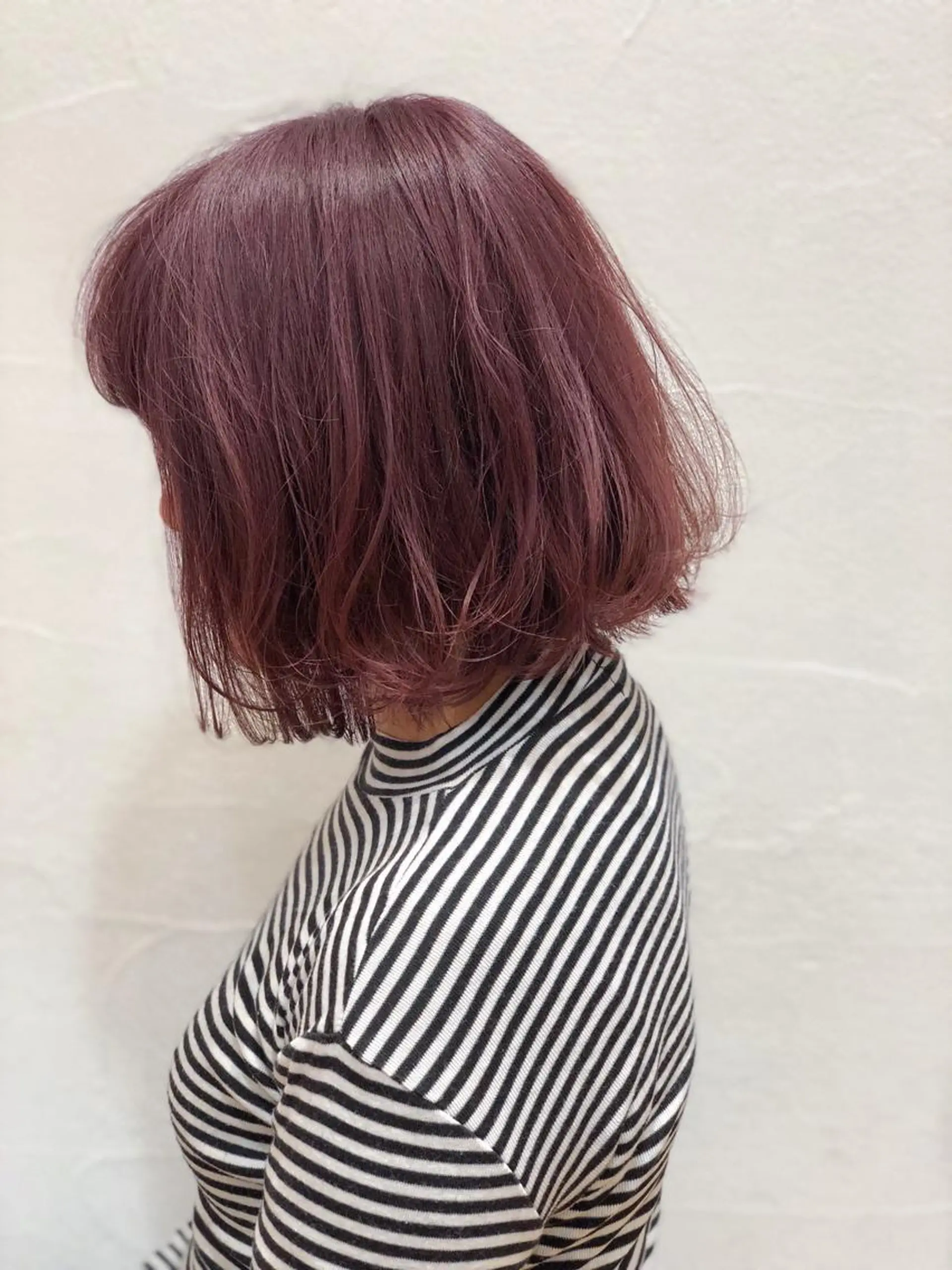 ショート カラー ピンクカラー ボブ メンズカット特化柏駅 徒歩3分LOUのヘアスタイル