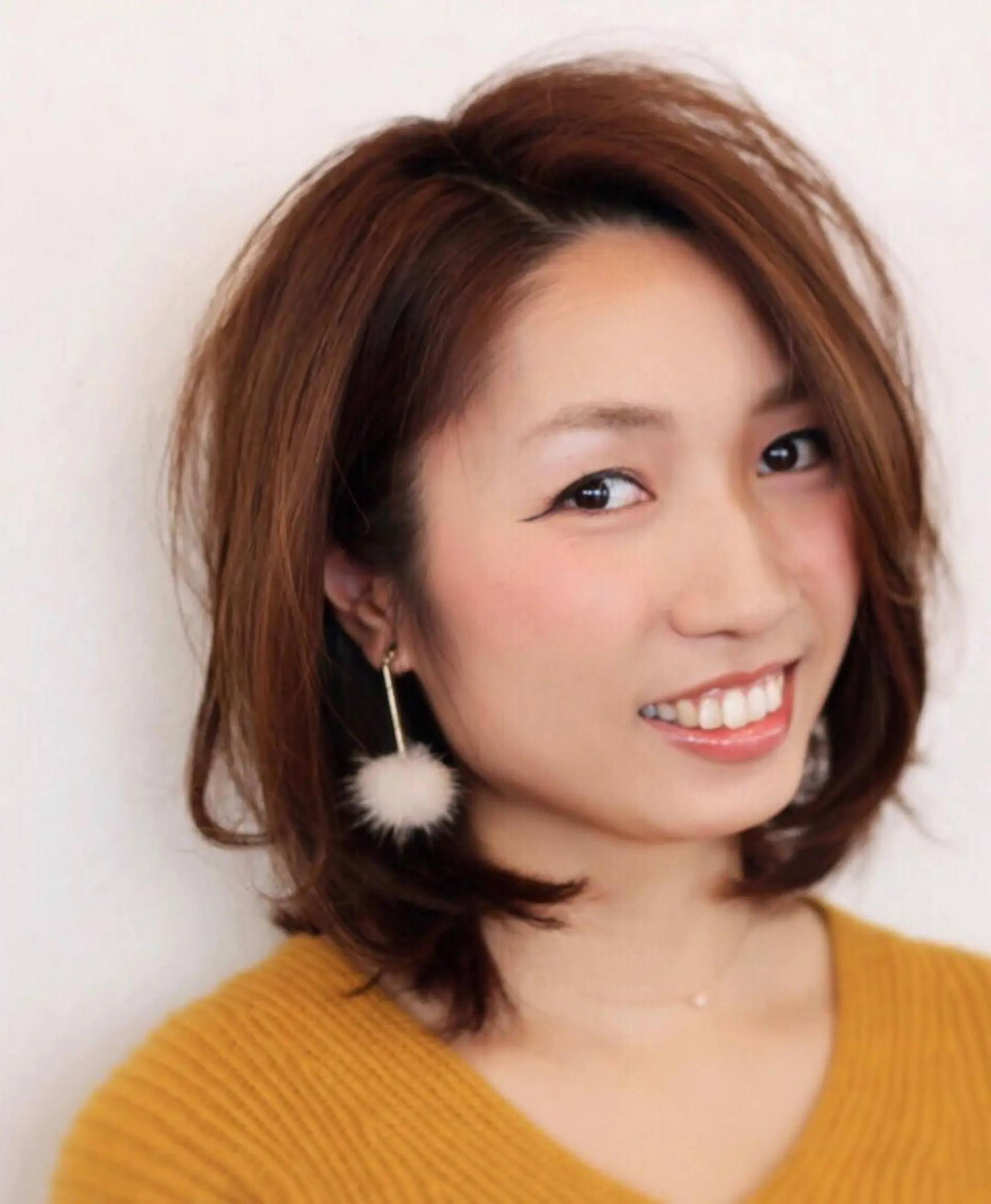 ミディアム カラー ボブ カット ヘアカラー ヘッドスパ ISOLA【イゾラ】所属・小西 裕大のヘアスタイル