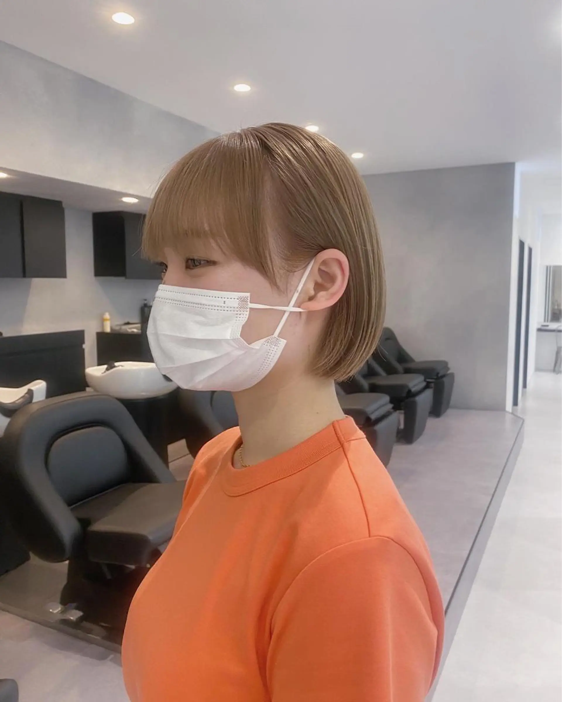 ショート カラー ボブ カット ヘアカラー トリートメント 鈴木/ミルクティー/ ブリーチ/ボブ/のヘアスタイル