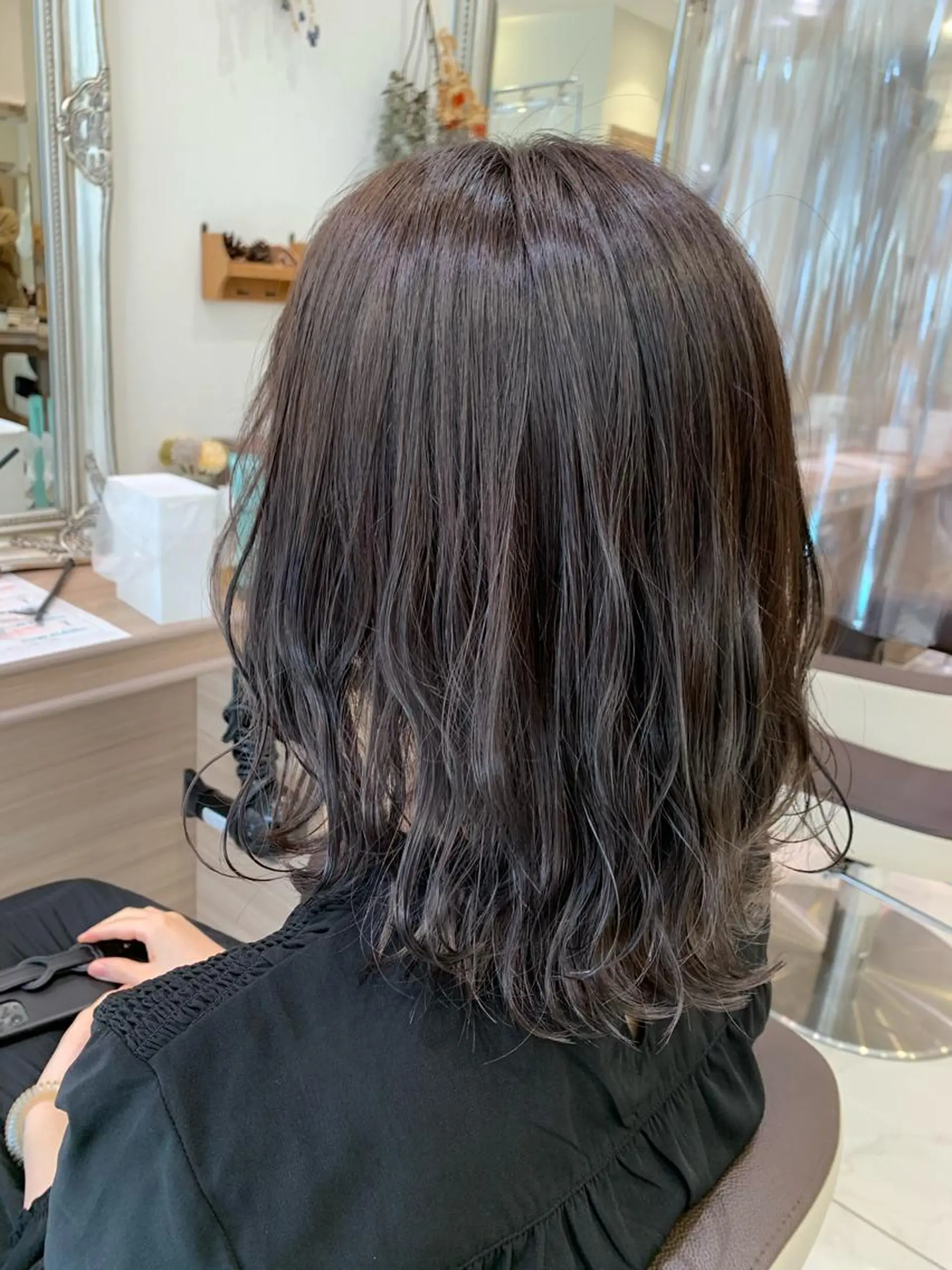 ミディアム カラー 上尾/ママ美容師🫧 𝐌𝐞𝐢のヘアスタイル