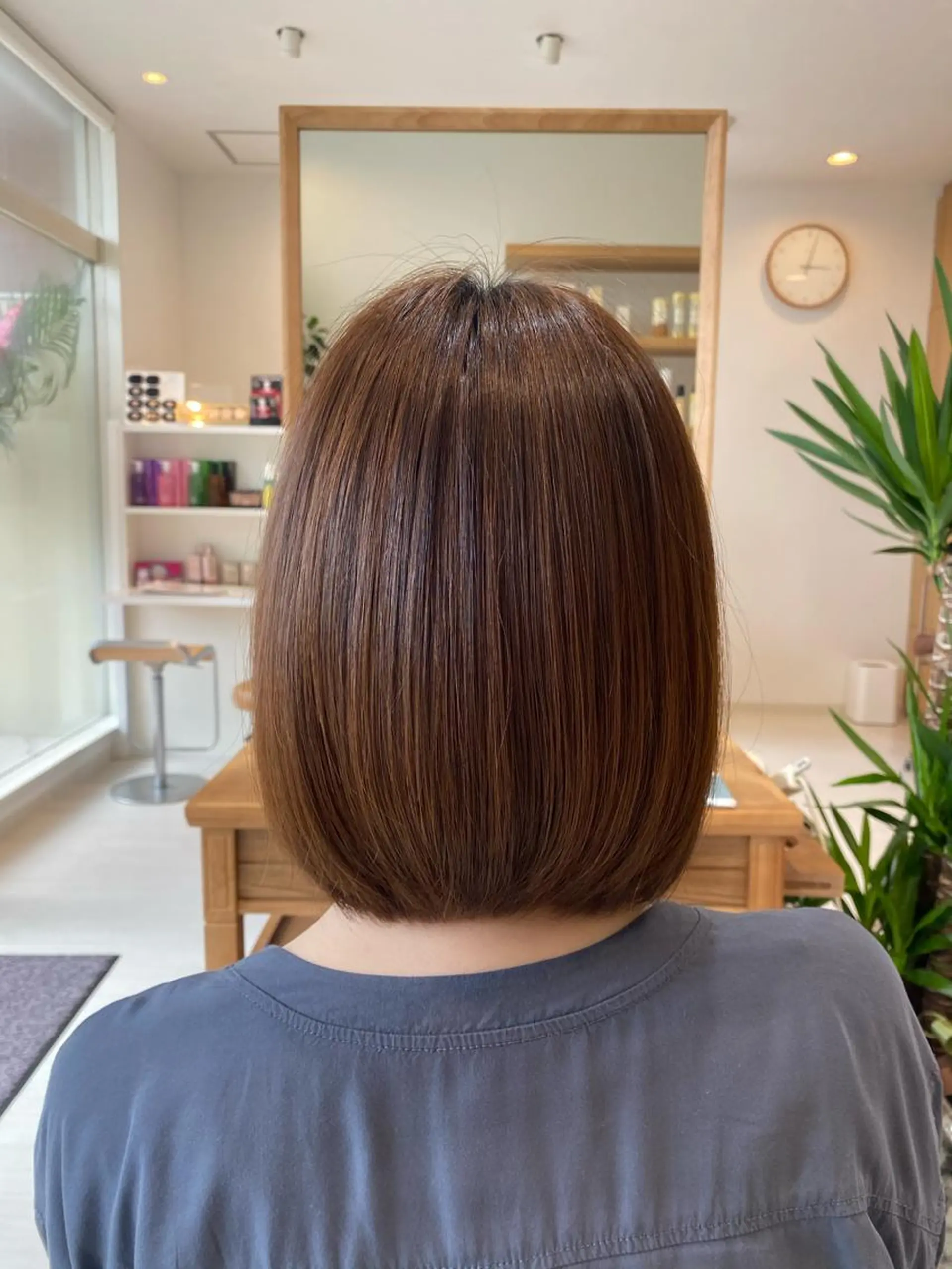 ミディアム トリートメント Number CHIHIROのヘアスタイル