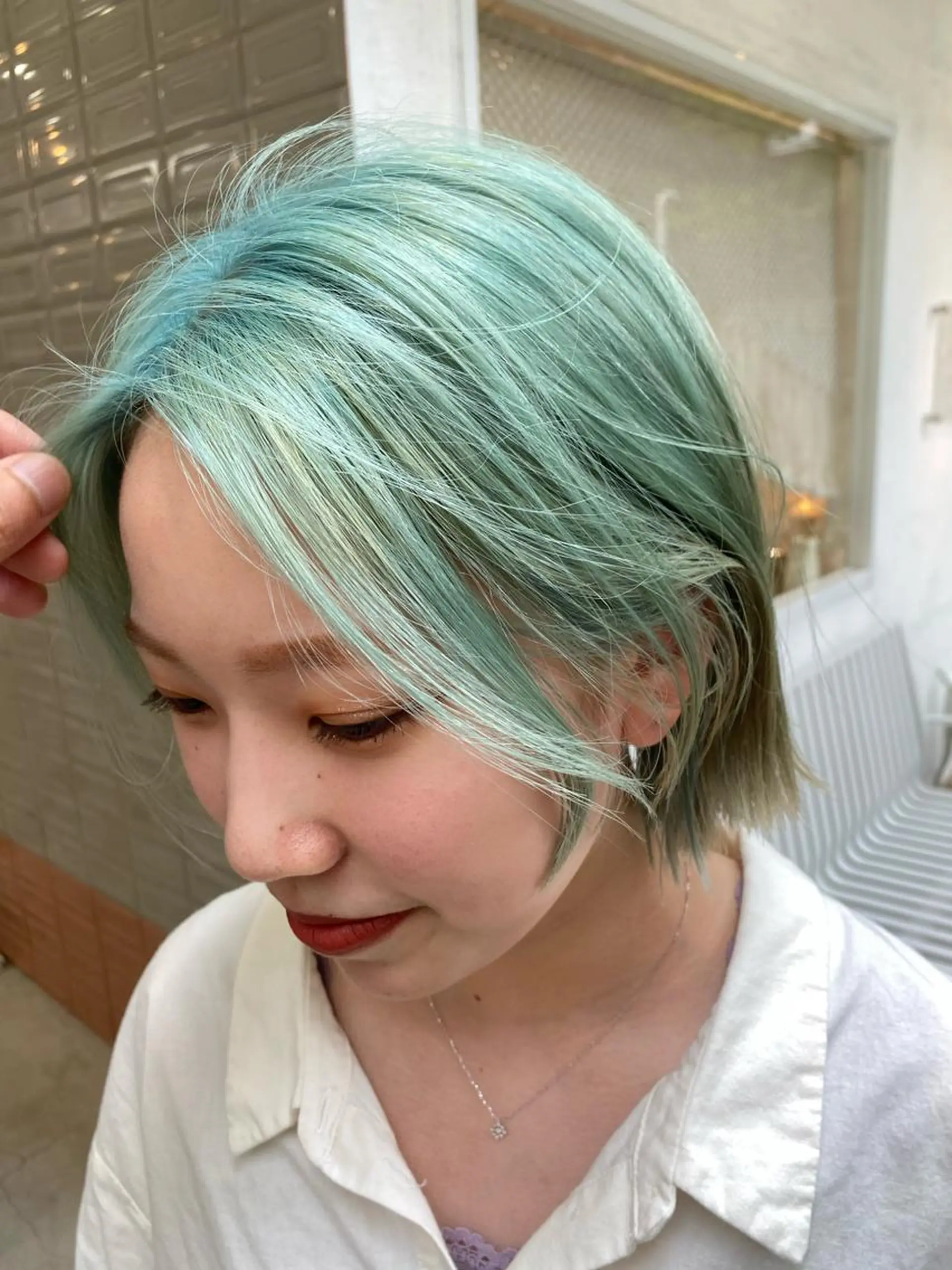 ミディアム カラー ブリーチカラーが人気 onnuのヘアスタイル